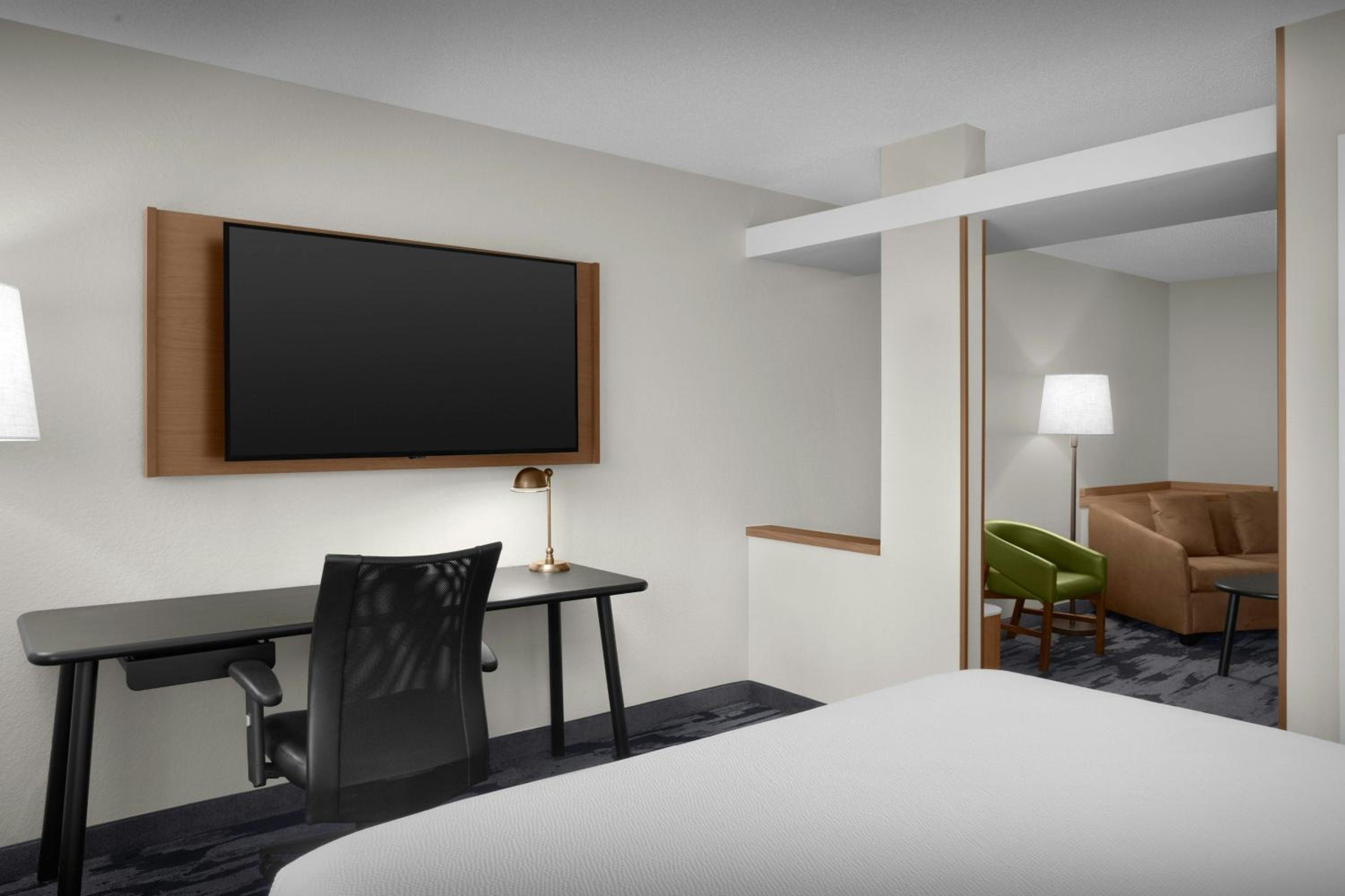 King Suite with Sofa Bed - Photo 3