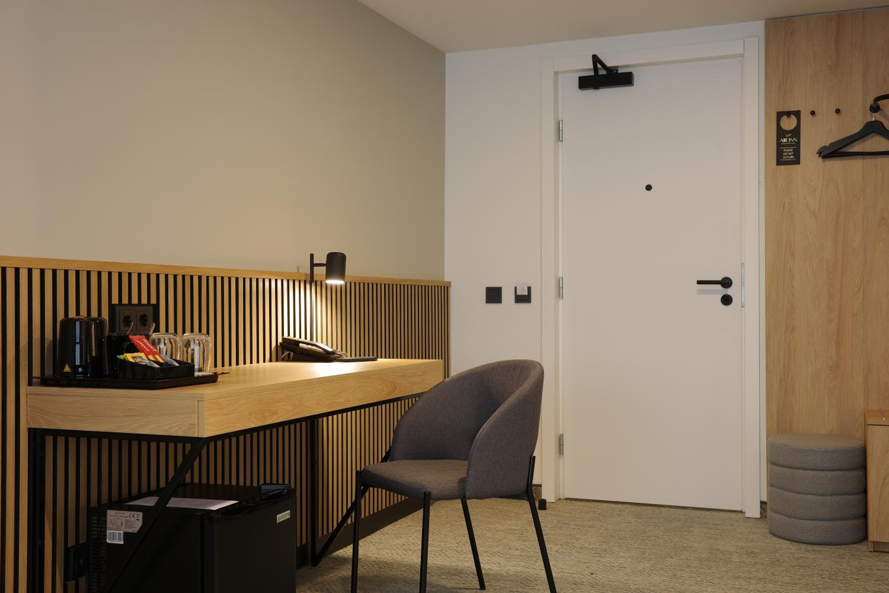 Standard Comfort Room - Photo 6