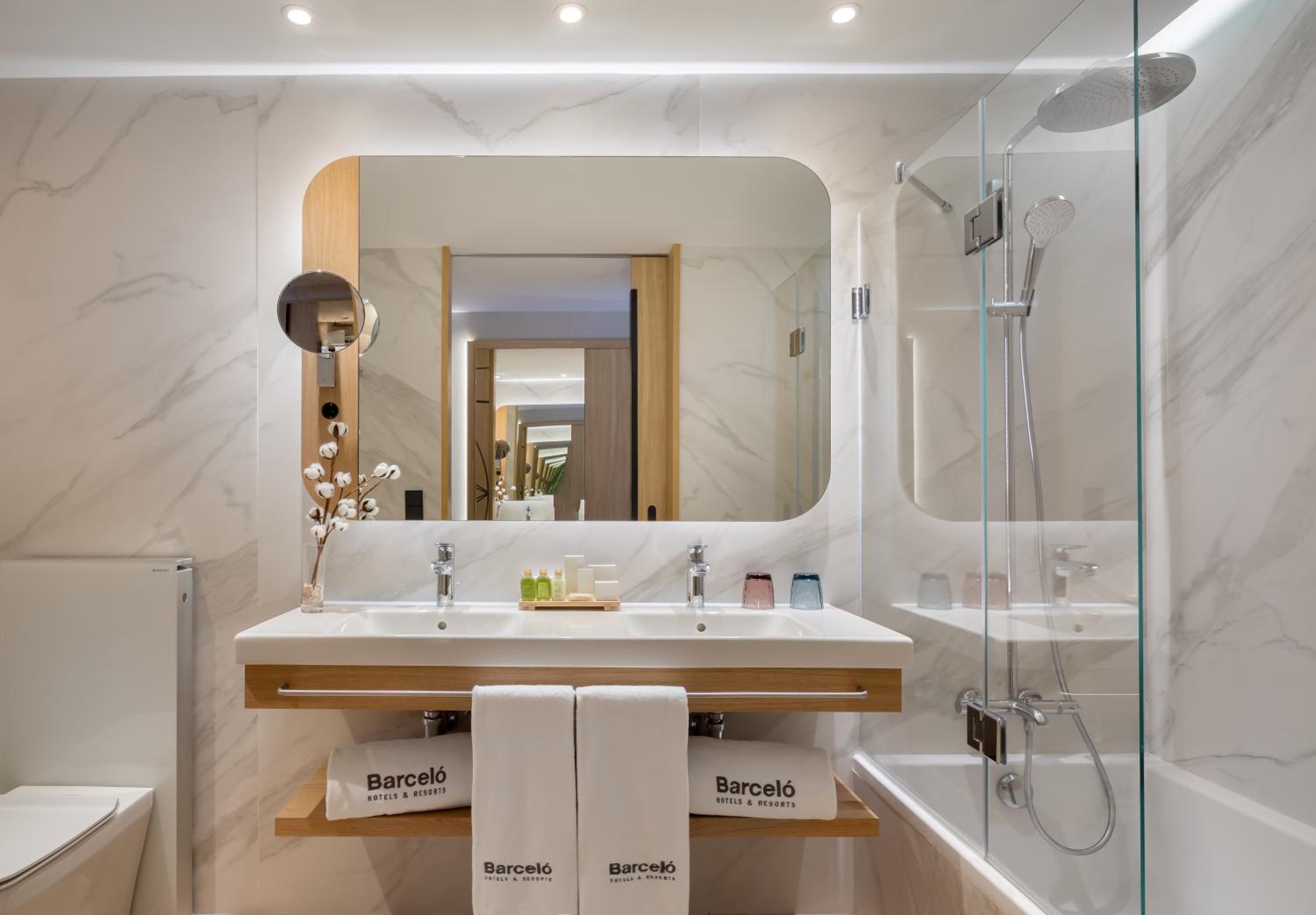 Superior Triple Room photo 3