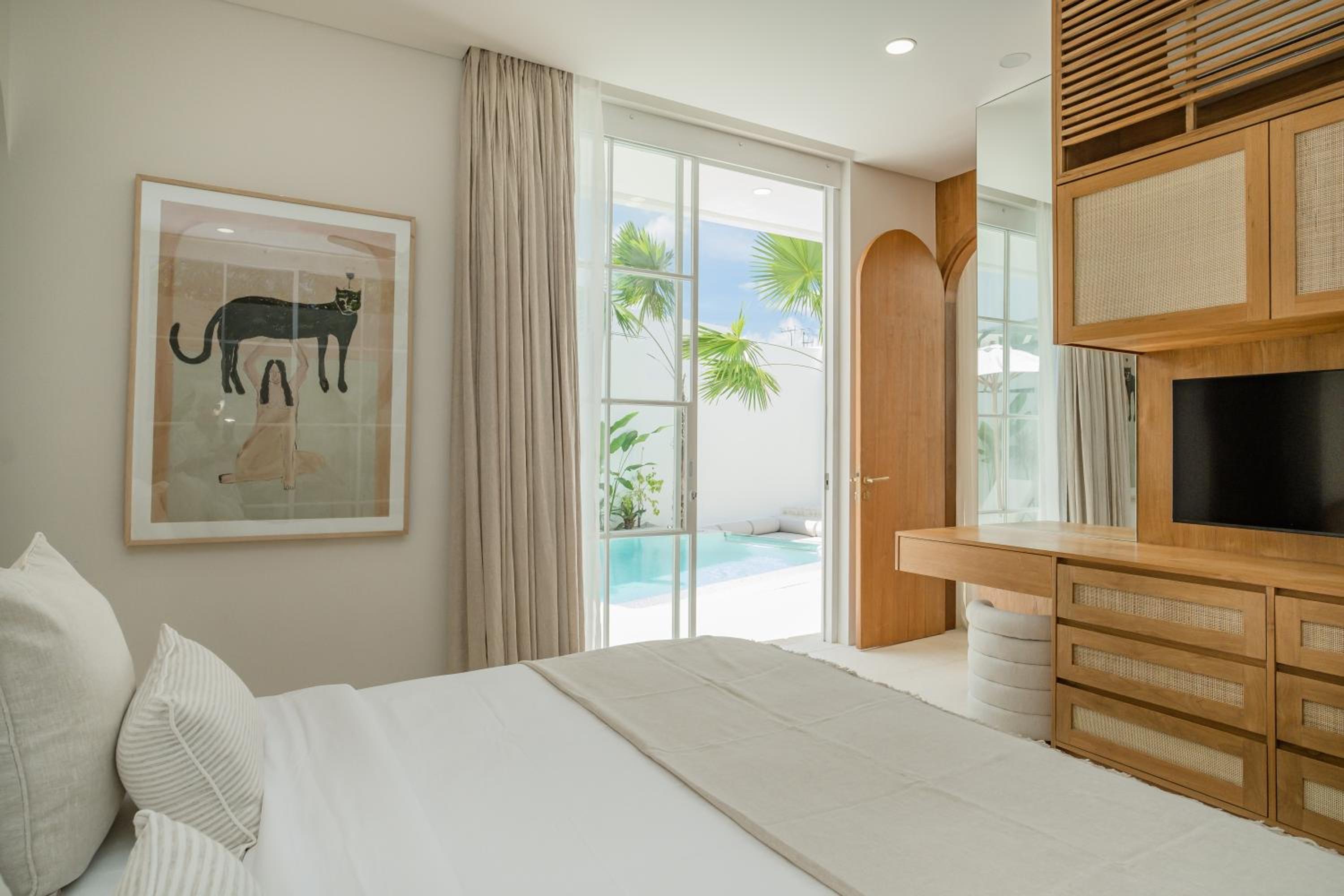 Villa with Private Pool photo 2