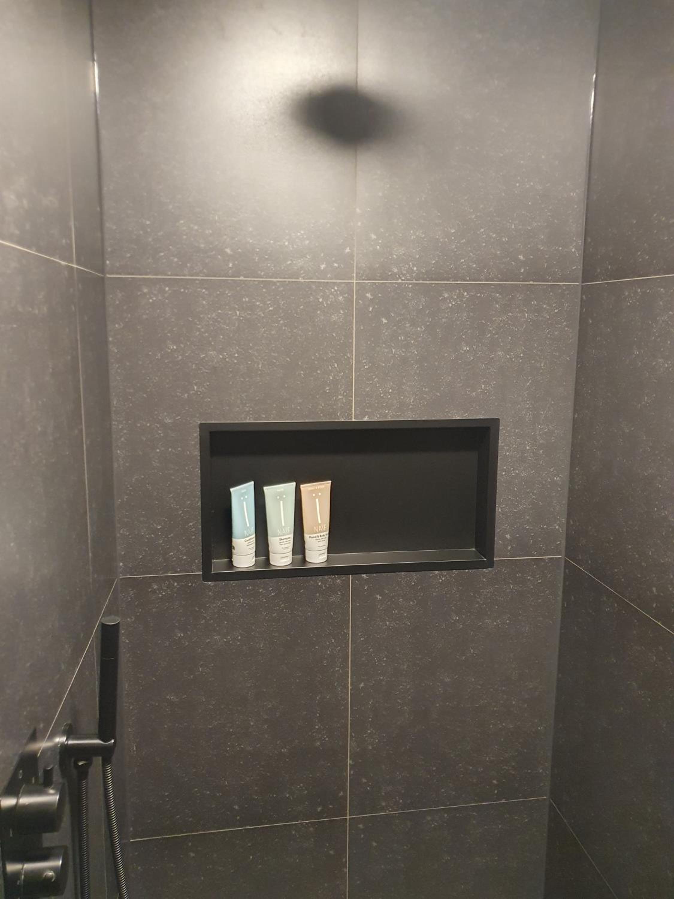 Deluxe Junior Suite photo 3