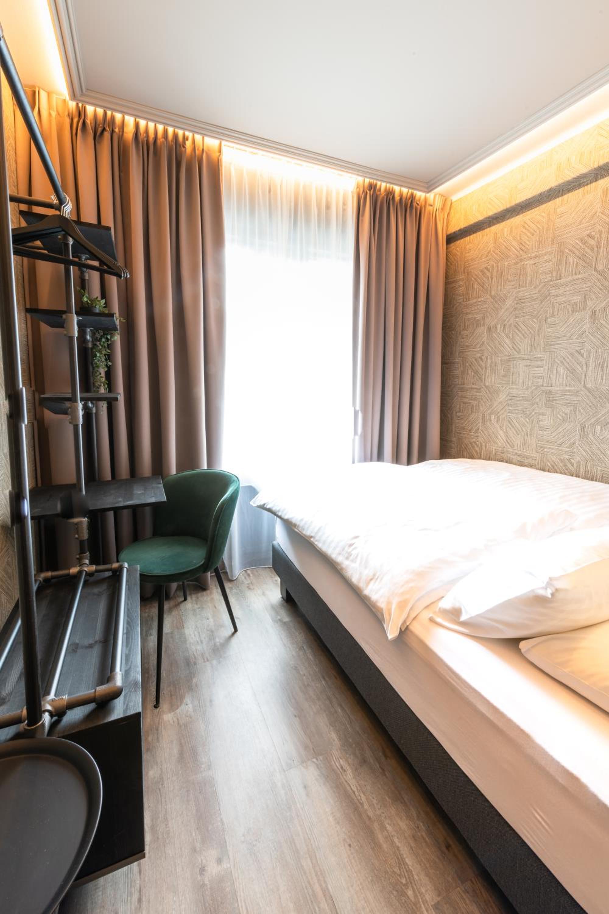 CIII - Economy Double Room