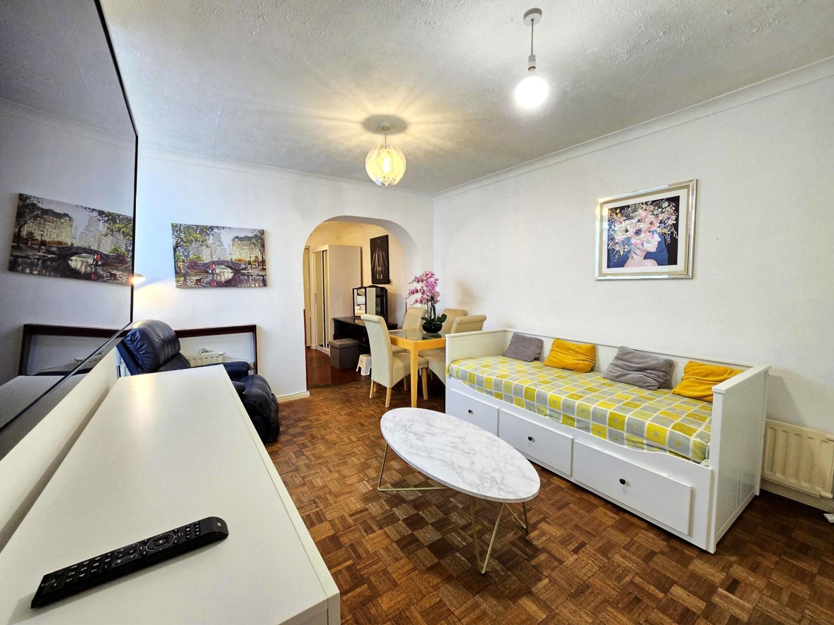 Double Room with Private Bathroom photo 2