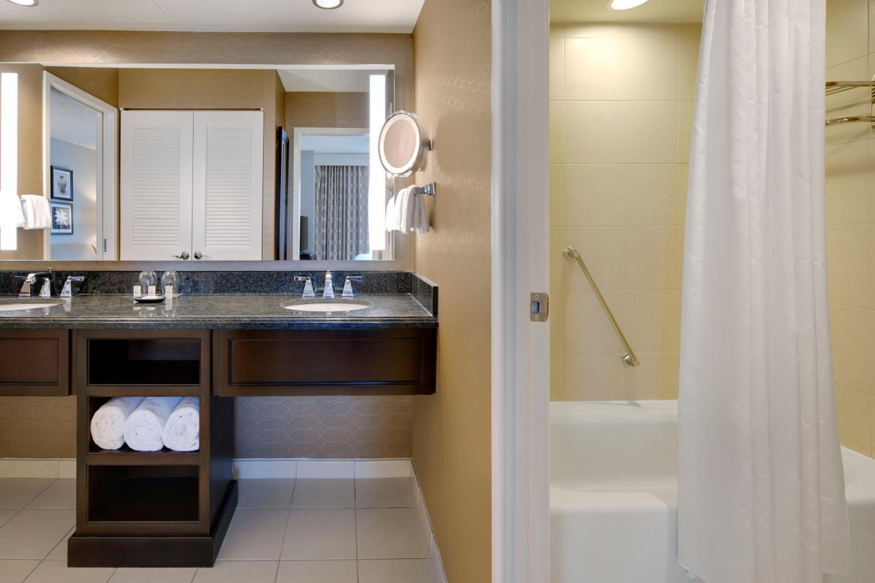 Exceutive King Suite - Photo 1
