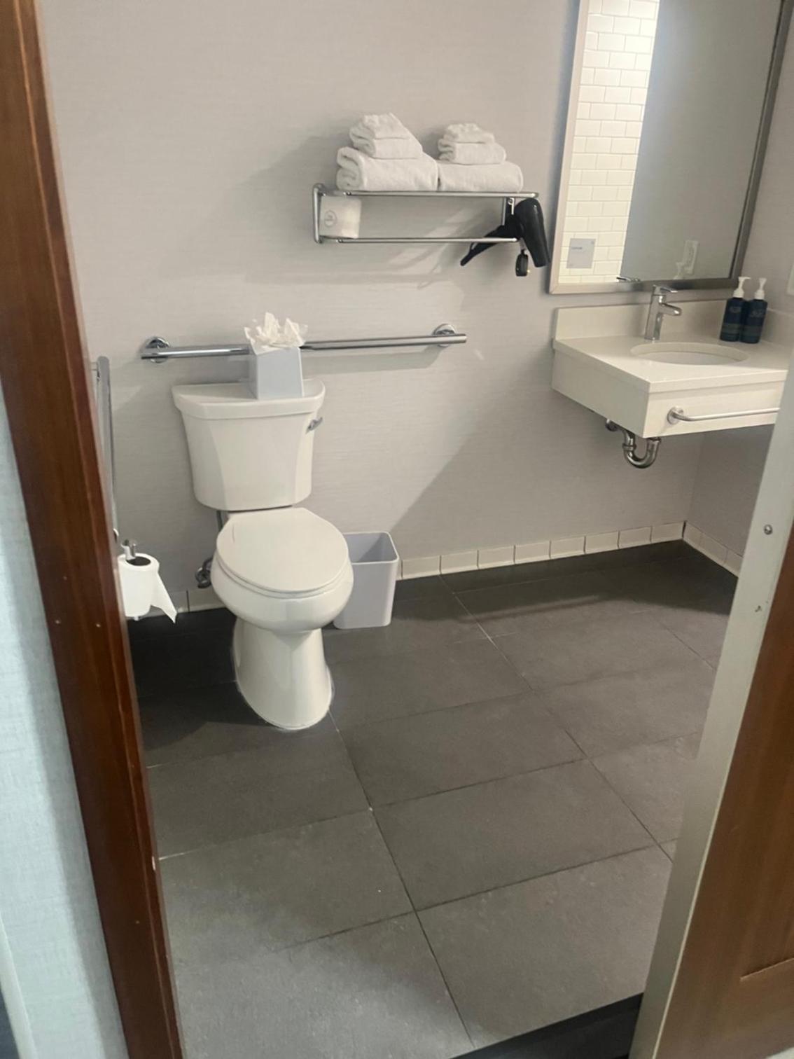Double Room with Two Double Beds - Mobility Accessible with Tub