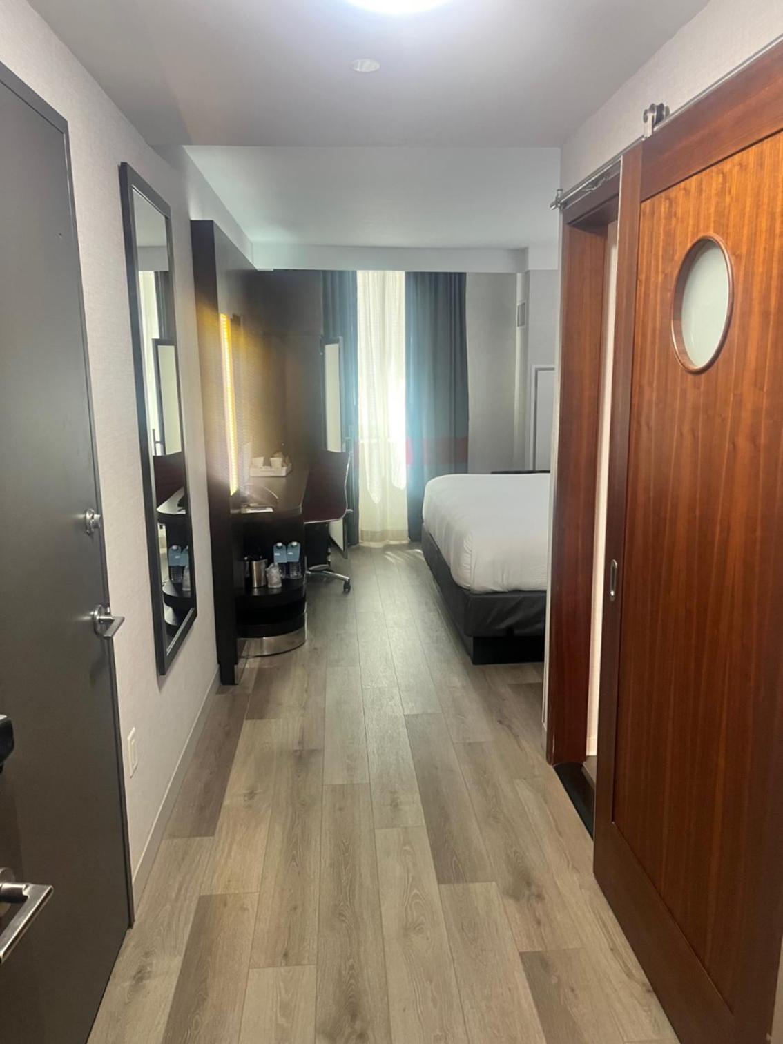 King Room - Mobility Accessible with Roll-in Shower