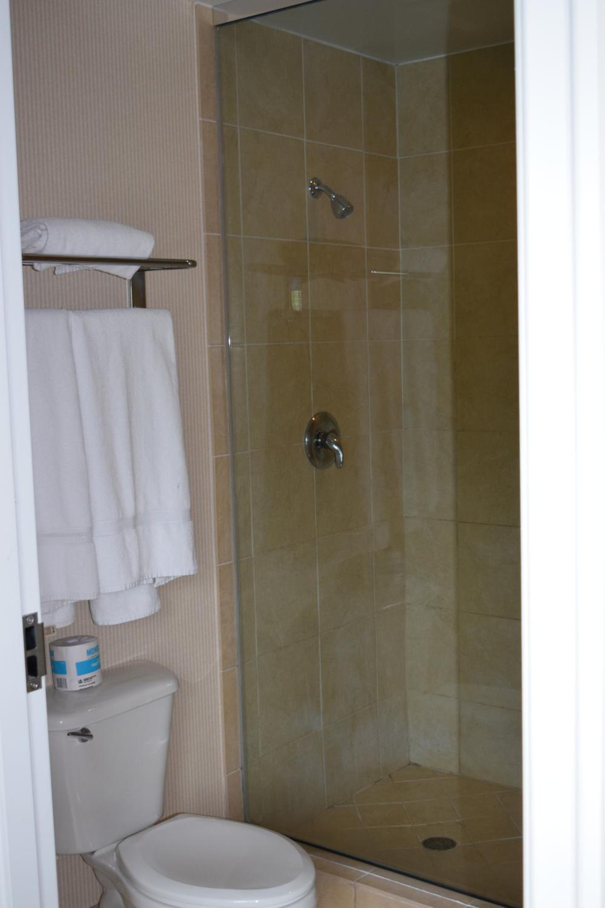 Classic Double Room with Shower - Photo 5