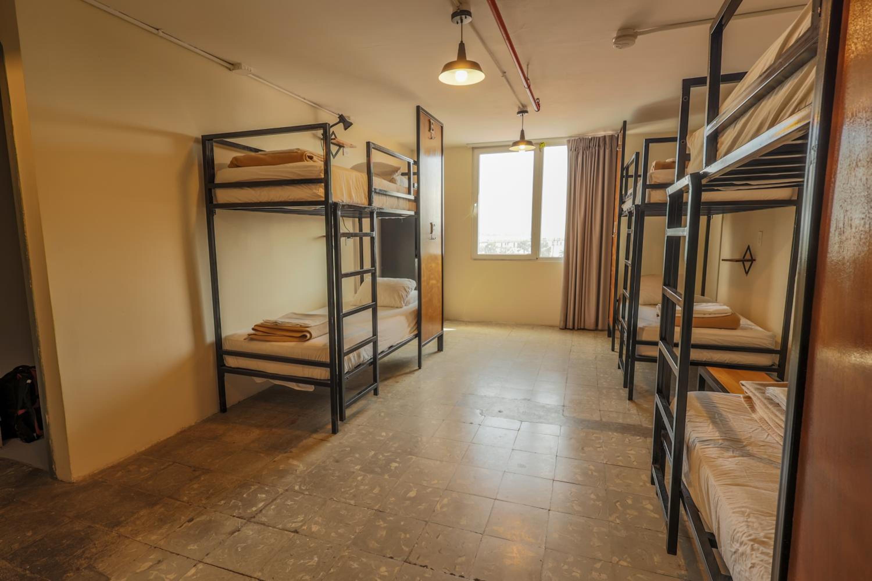 Bed in 6-Bed Mixed Dormitory Room