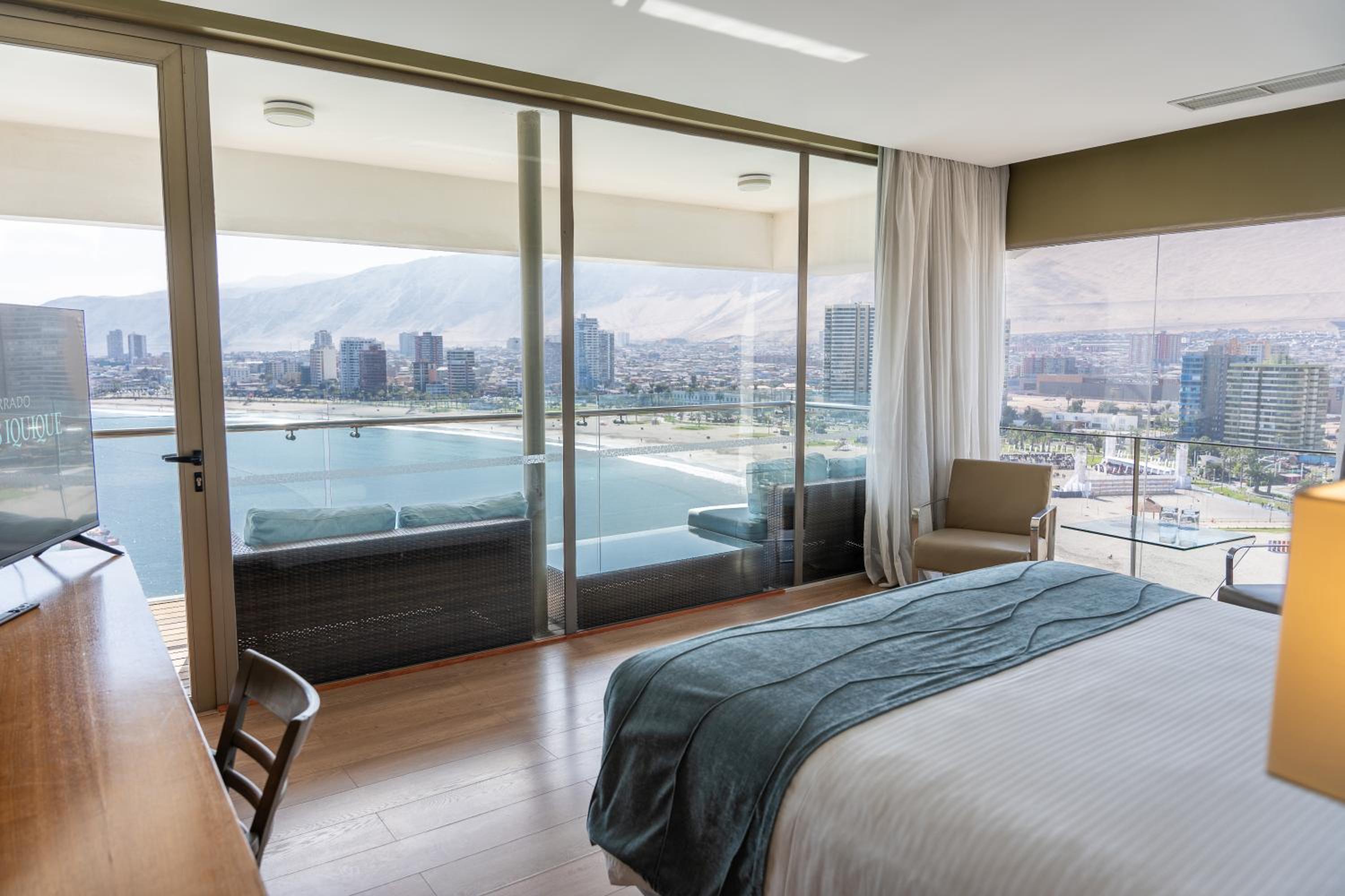 King Suite with Ocean View