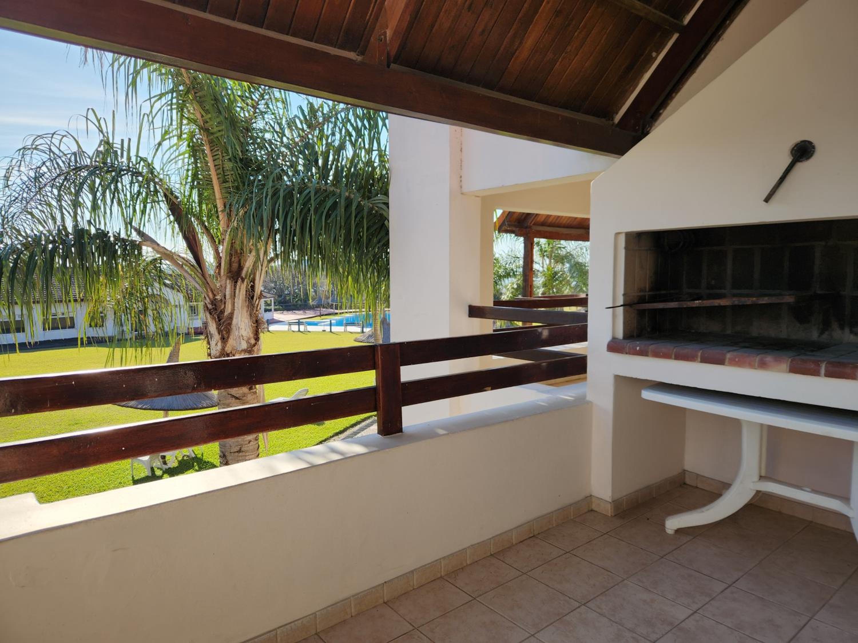 Apartment with Lake View photo 2