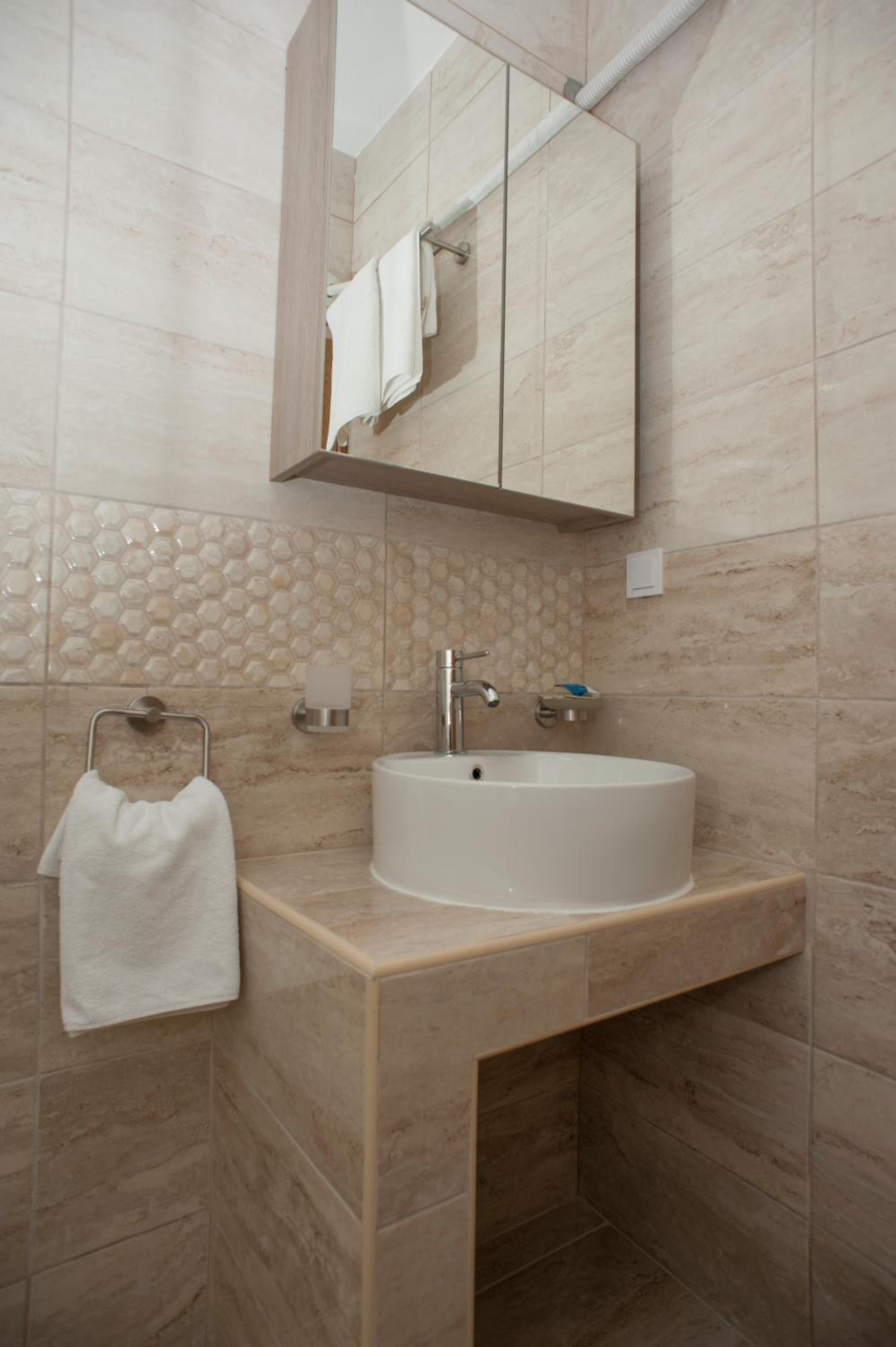 Deluxe Double Studio - Photo 5