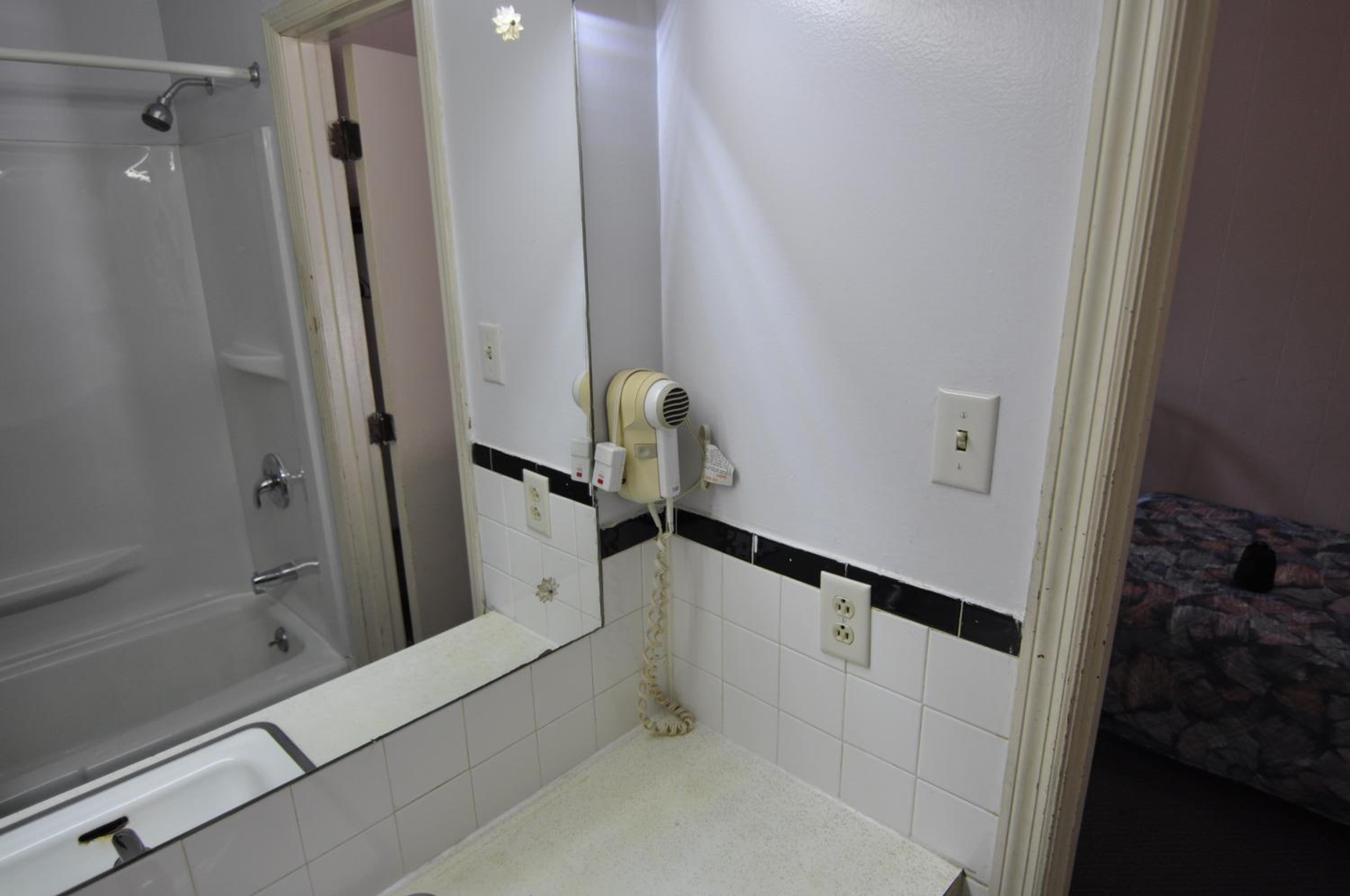 Double Room - Photo 2