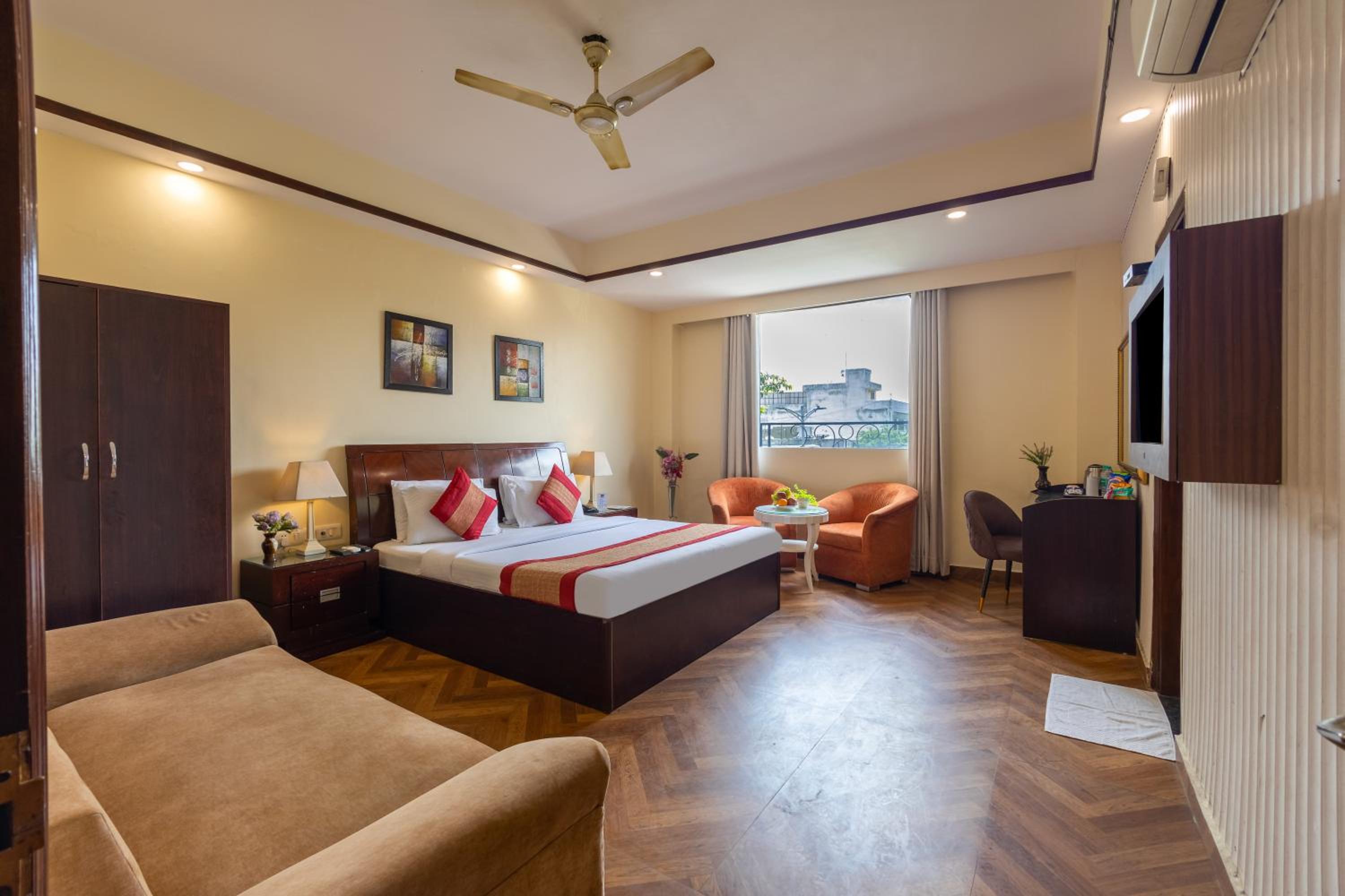 Deluxe Triple Room