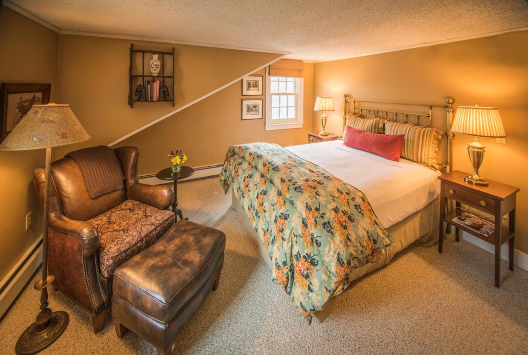 Standard Queen Room photo 1