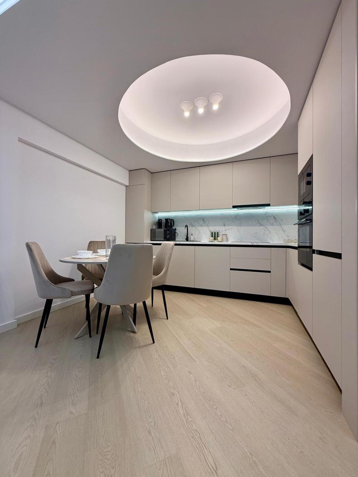 Two-Bedroom Apartment with City View photo 1