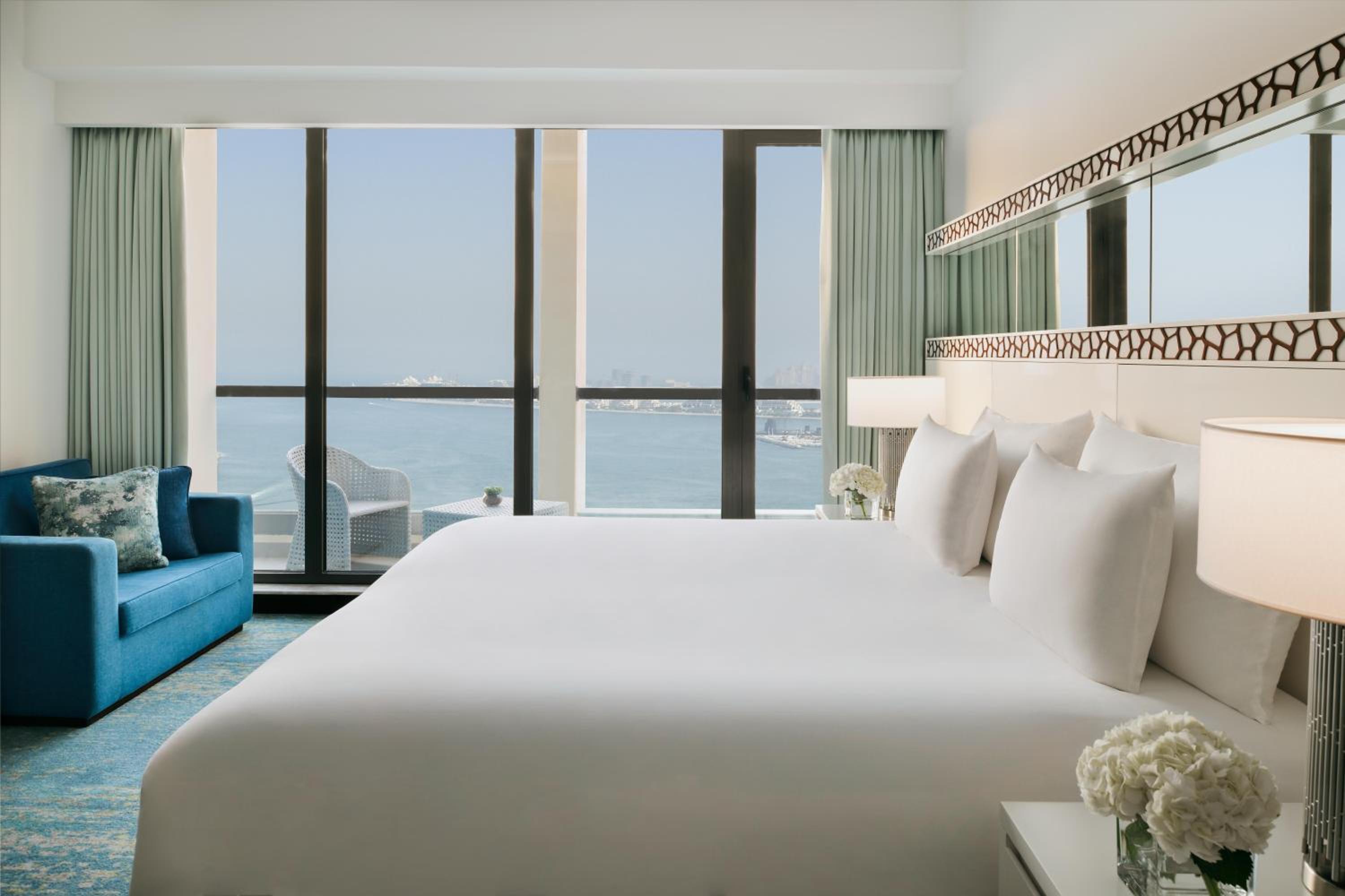 Superior Sea View Room with Balcony photo 2