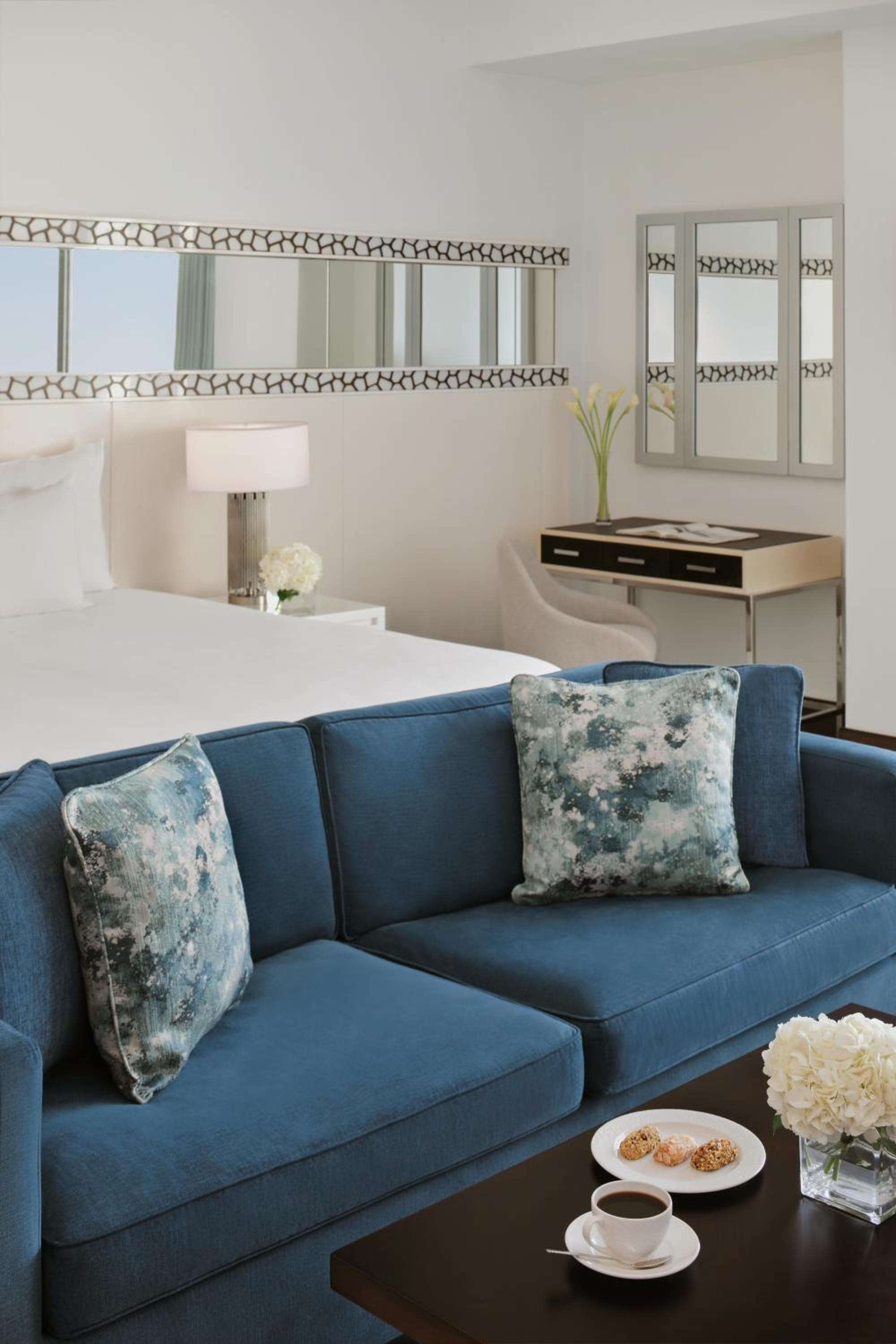 Sea View Junior Suite with Balcony- Full Ain Dubai View-Coral Lounge Access photo 2