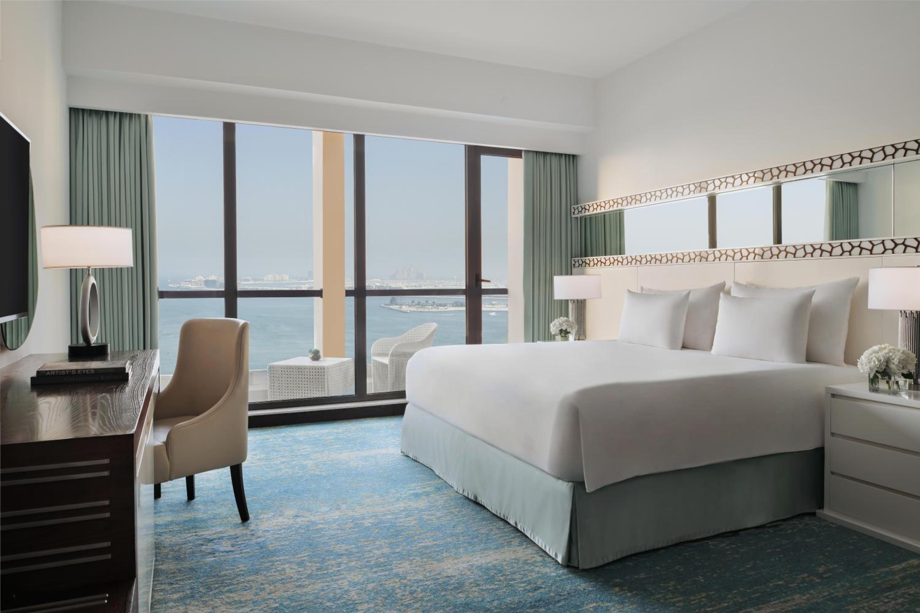 Superior Sea View Room with Balcony photo 3