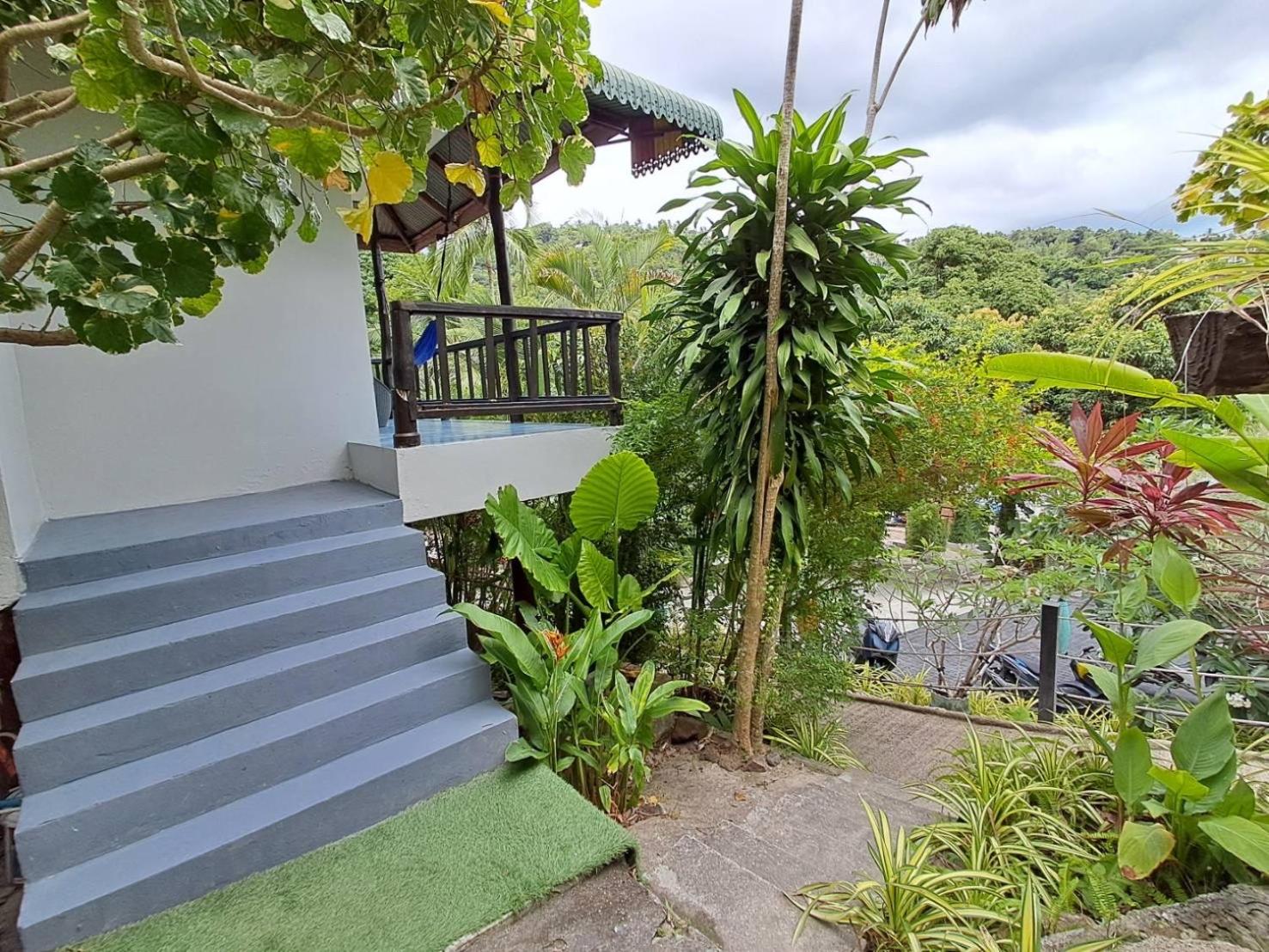 Bungalow with Fan