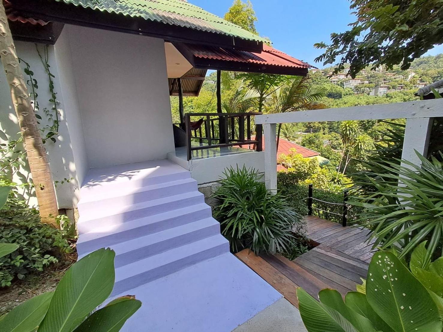 Bungalow with Fan