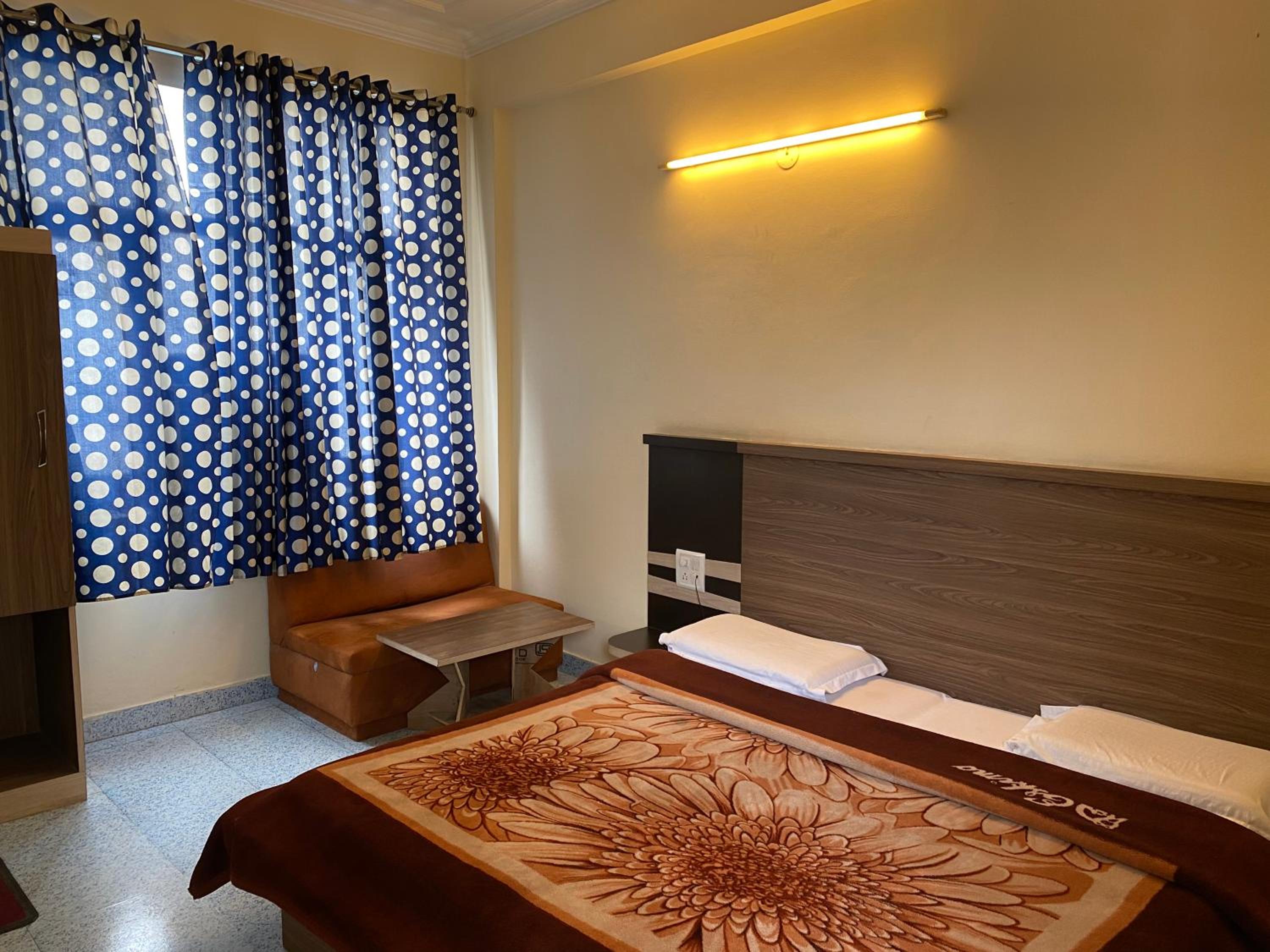 Deluxe Double Room photo 3