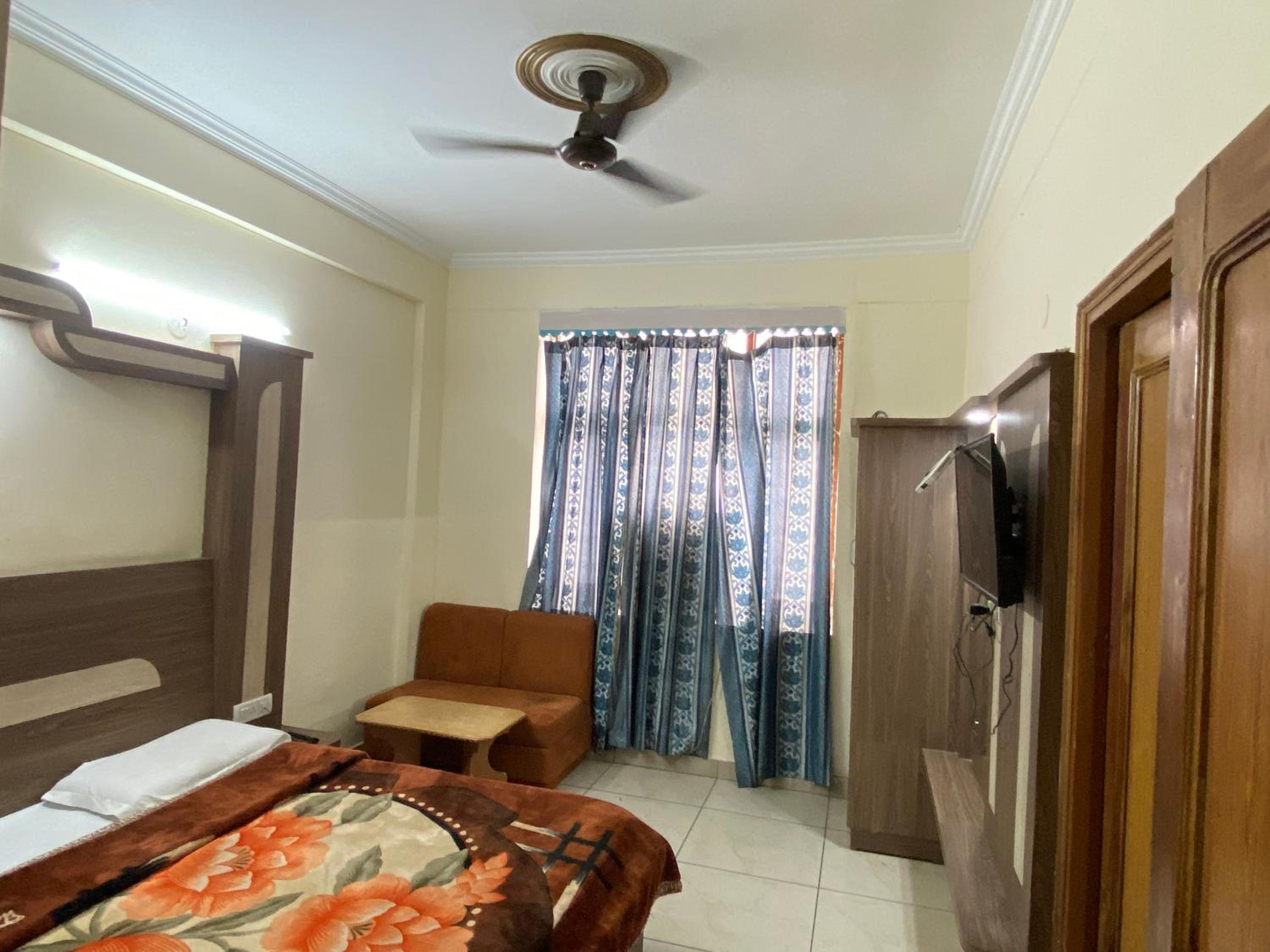 Deluxe Double Room photo 2