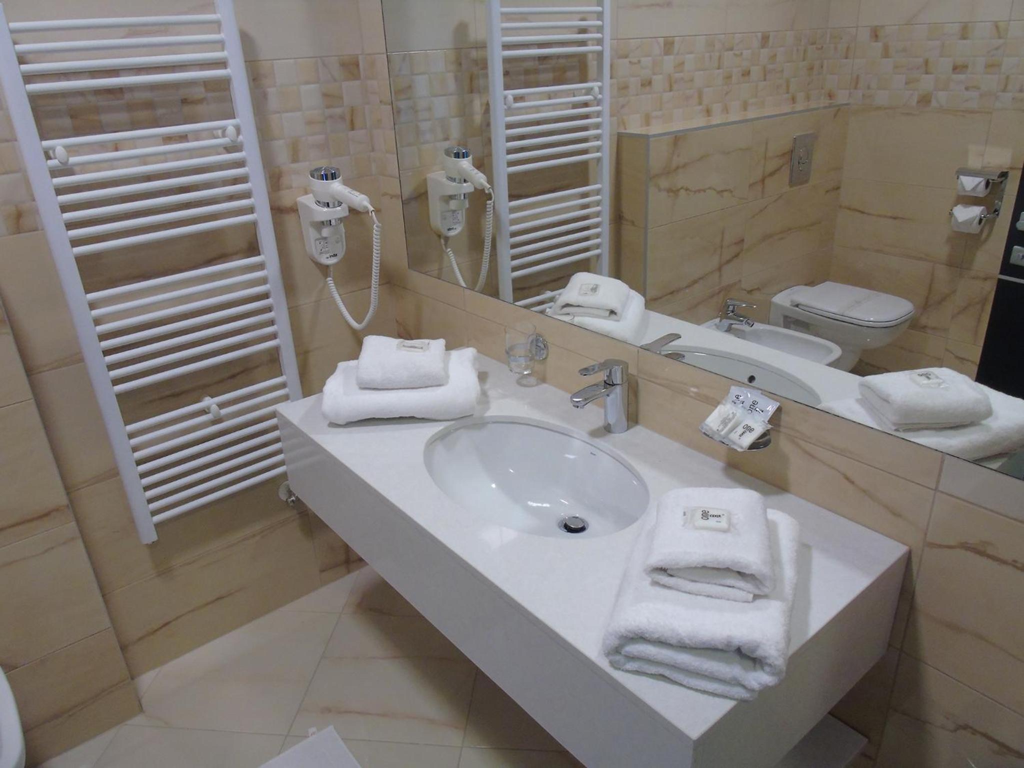 Twin Room with Terrace photo 2