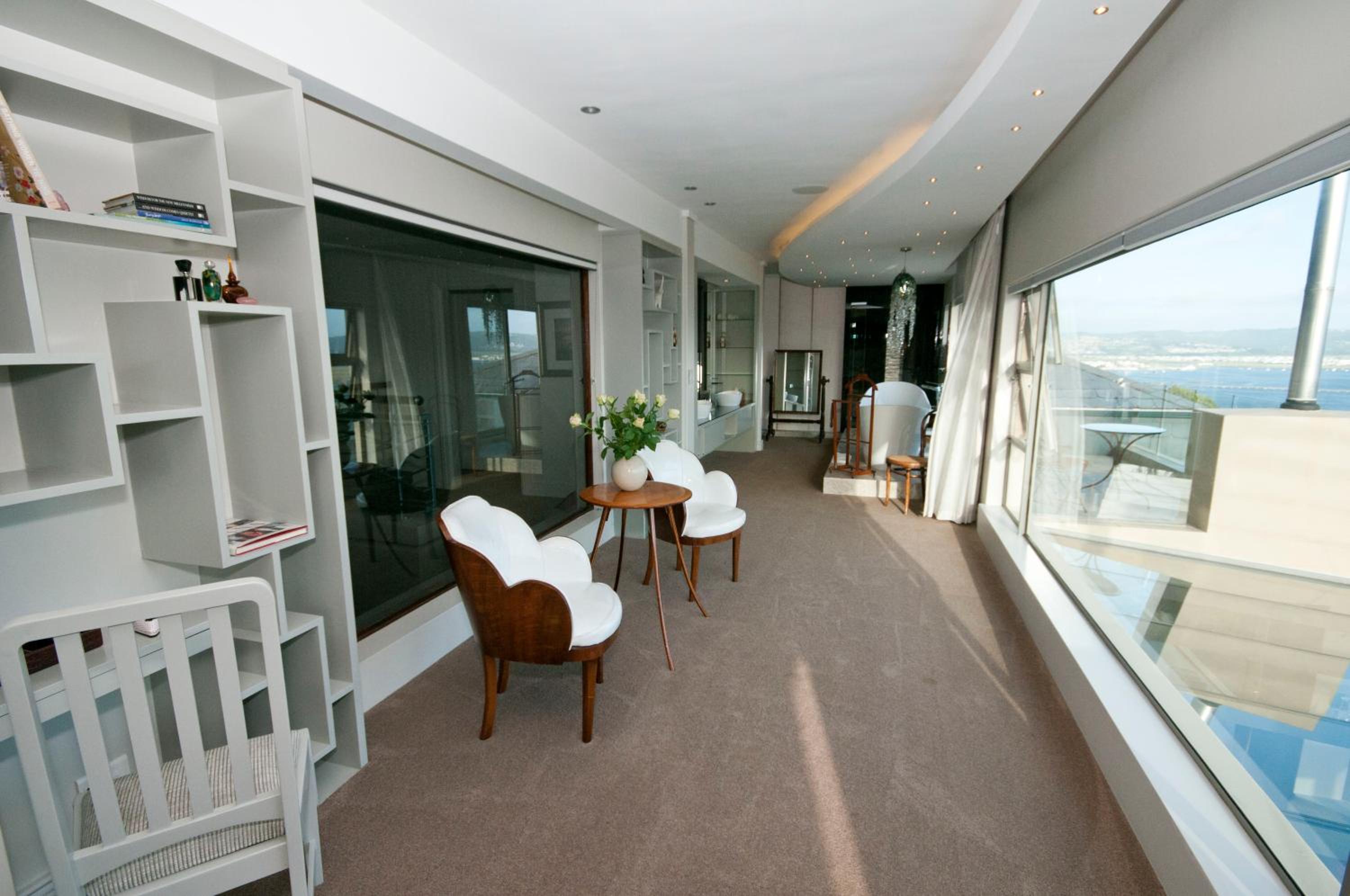 Penthouse Suite - Photo 11