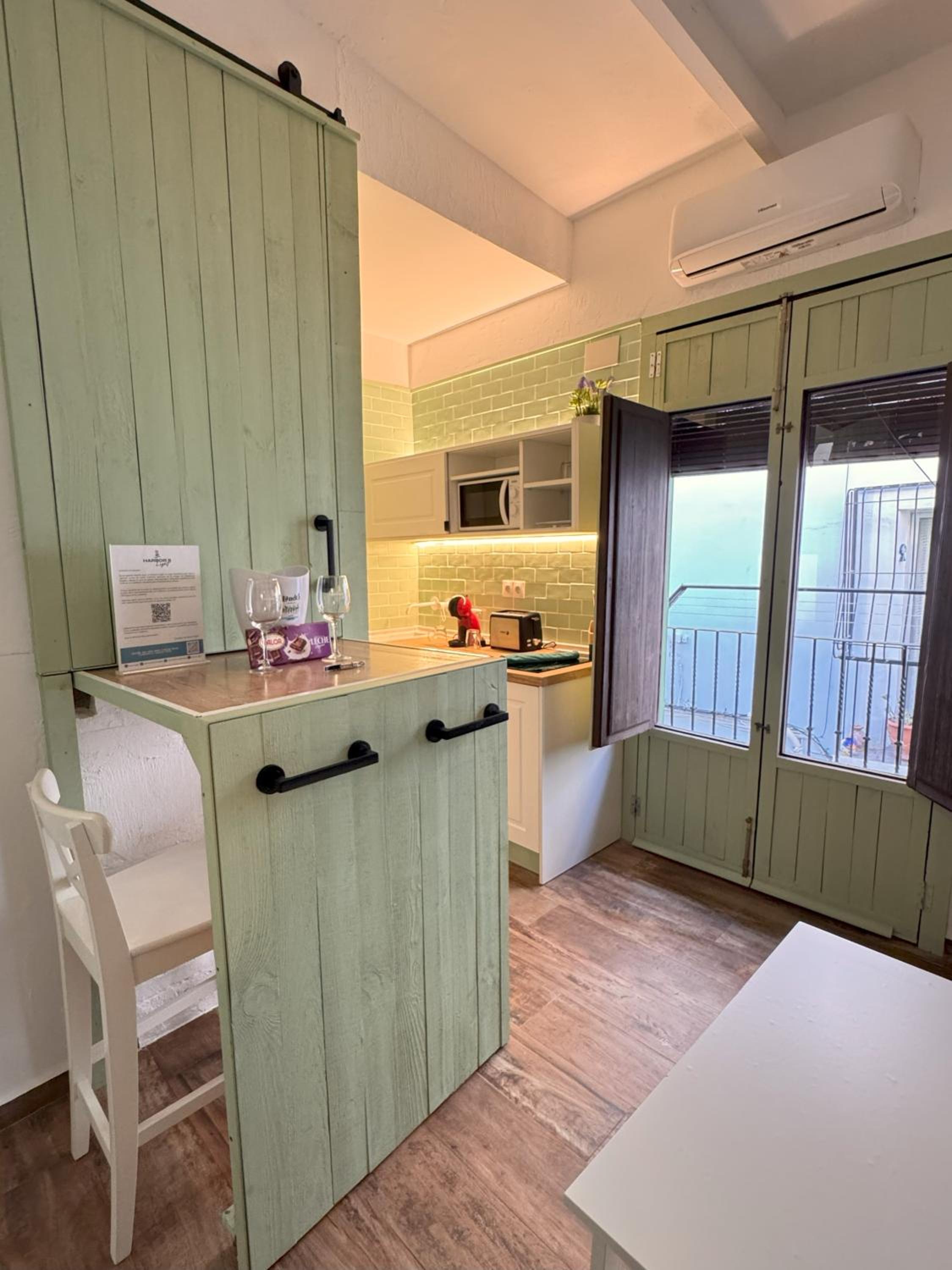 One-Bedroom Apartment