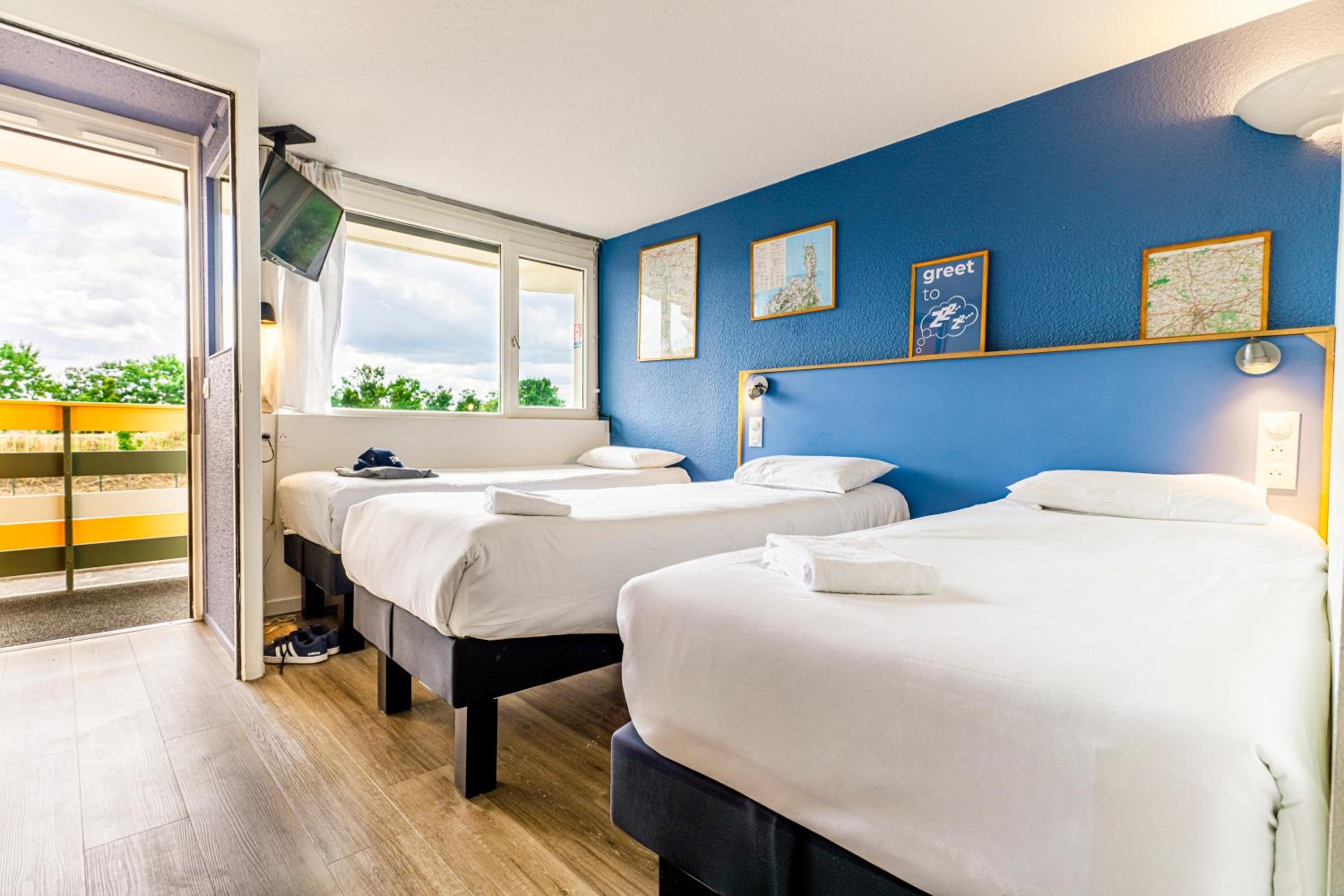 POP Triple Room - Photo 3