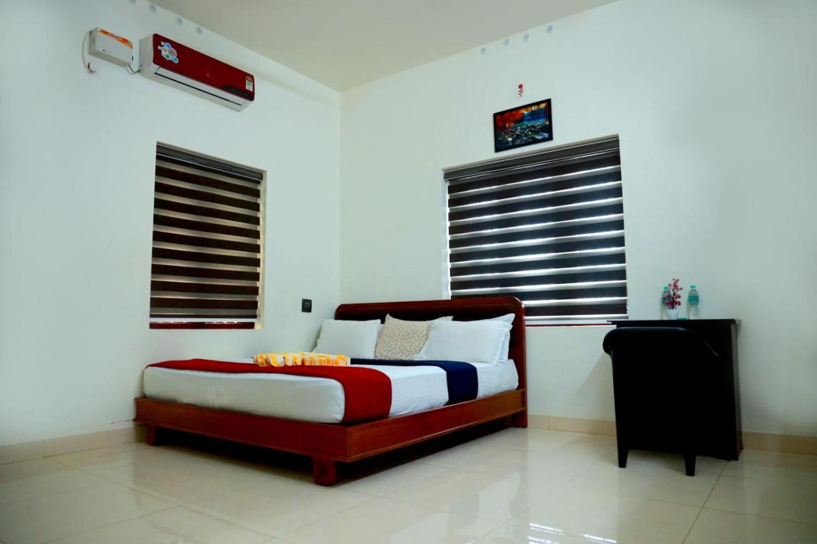 Deluxe Family Suite - Photo 3