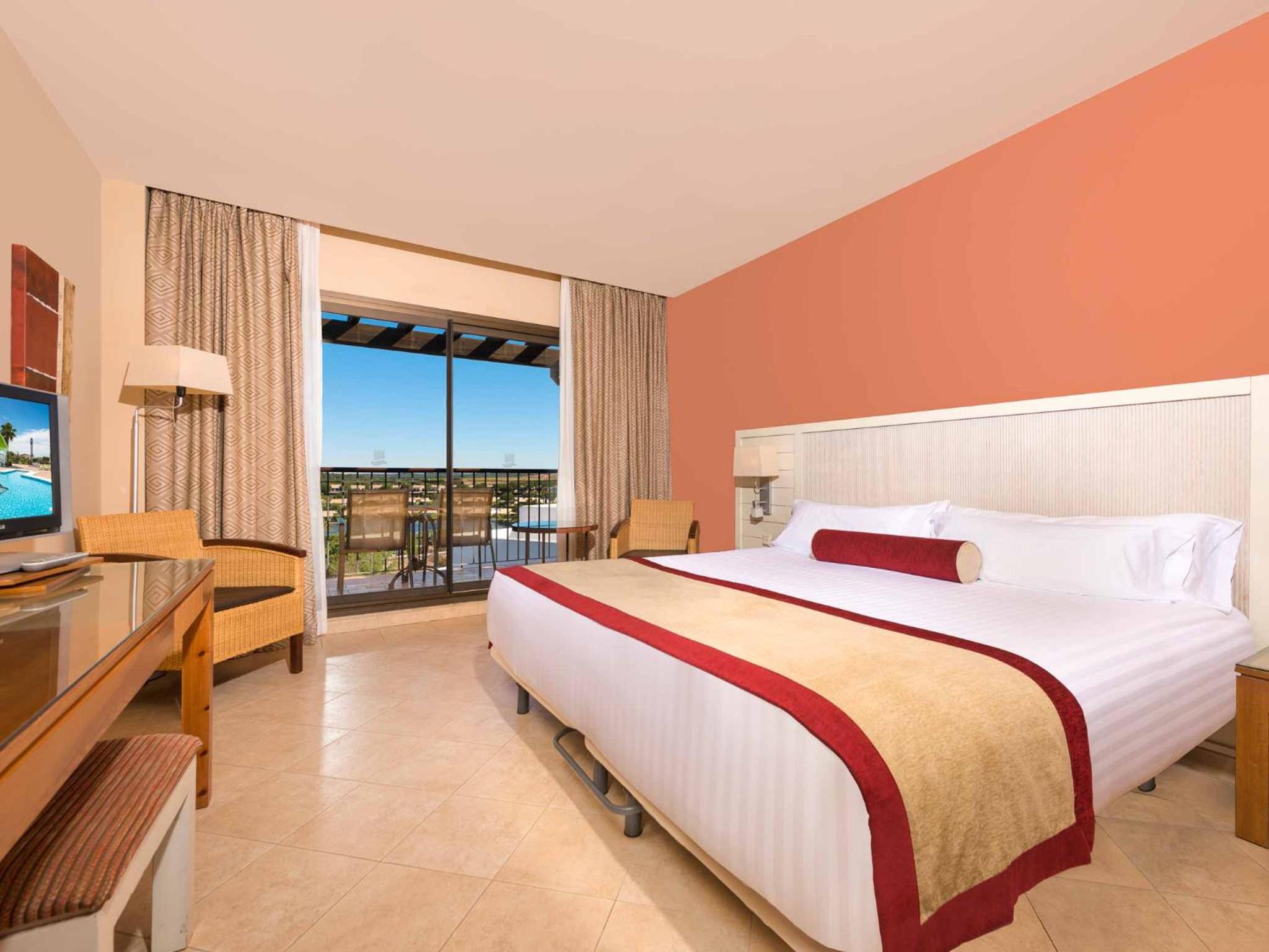 Classic Double or Twin Room - Photo 1