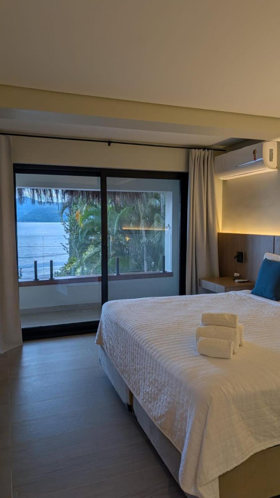 King Suite with Spa Bath
