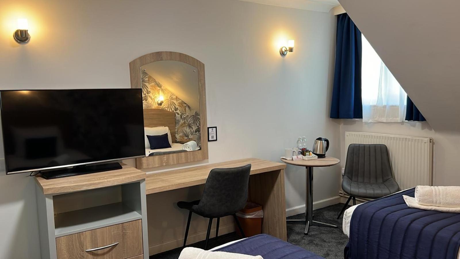 Standard Triple Room photo 3