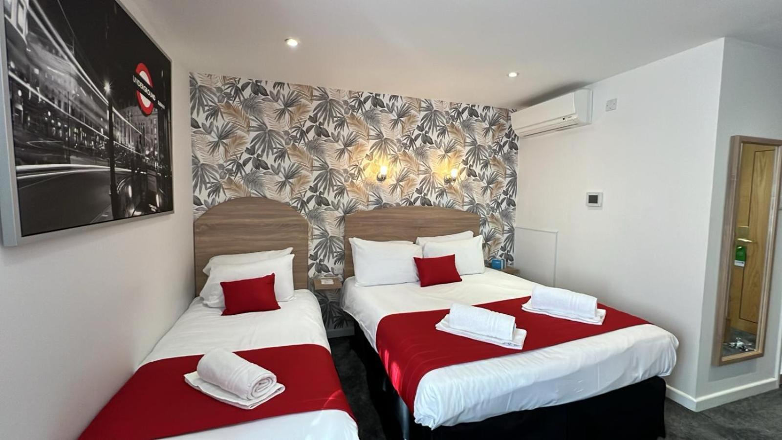 Standard Triple Room photo 2