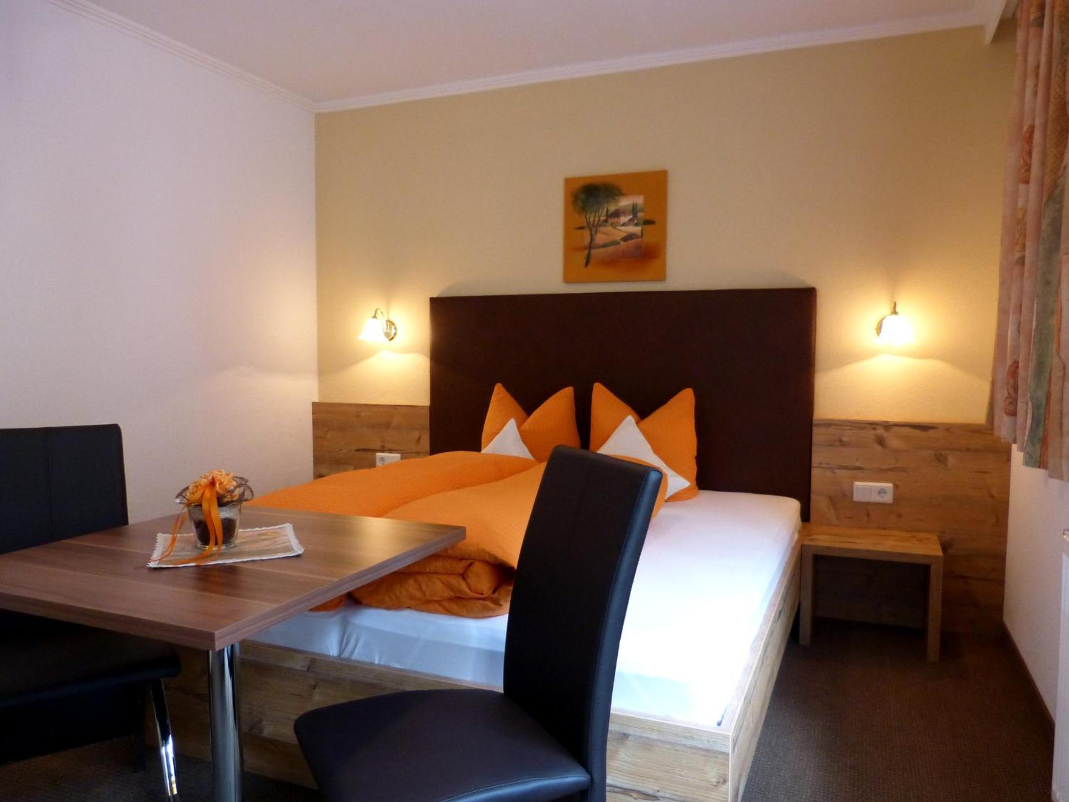 Two-Bedroom Apartment with Balcony and Terrace photo 1