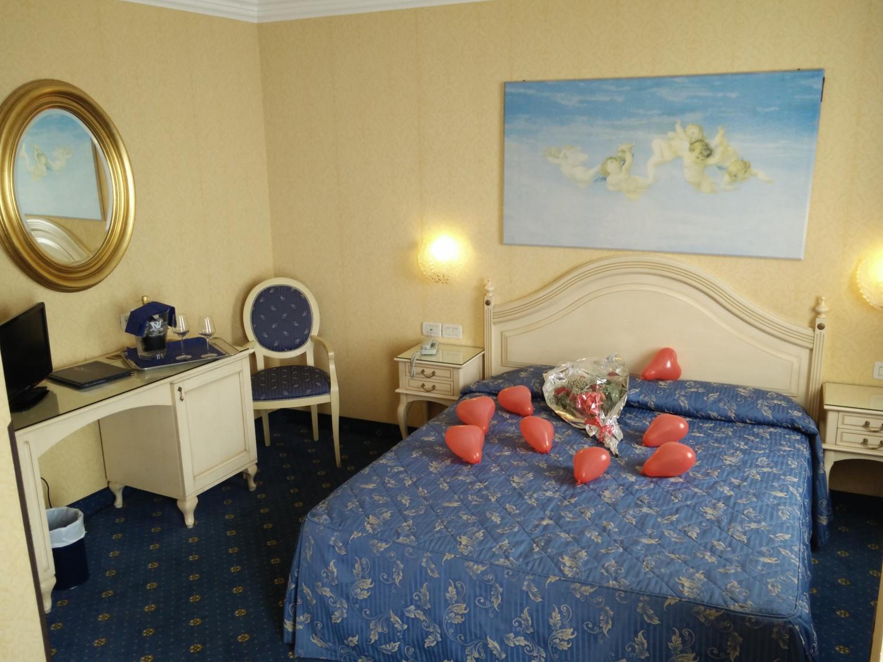 Superior Double or Twin Room with Lagoon View