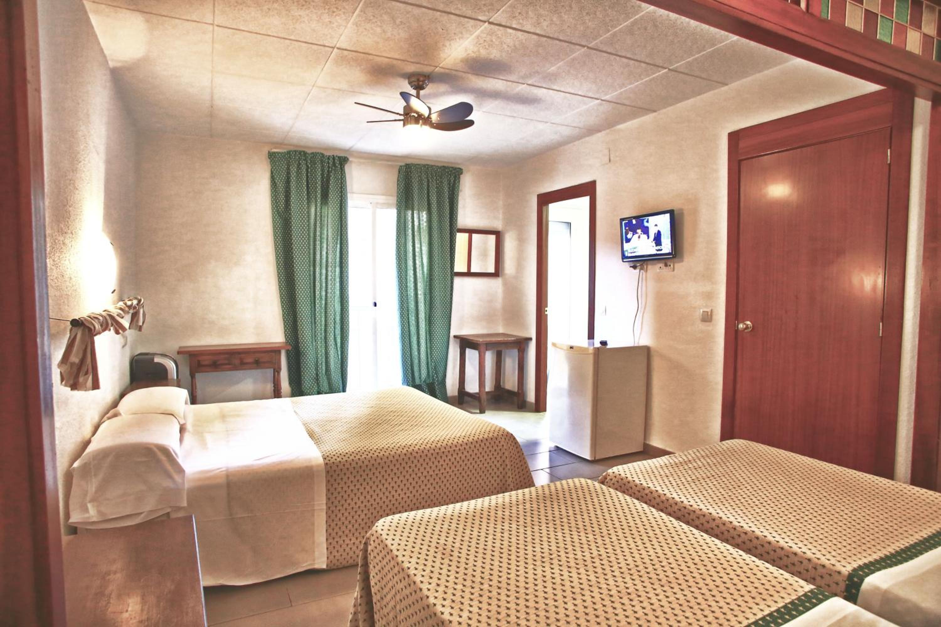 Exterior Quintuple Room photo 3