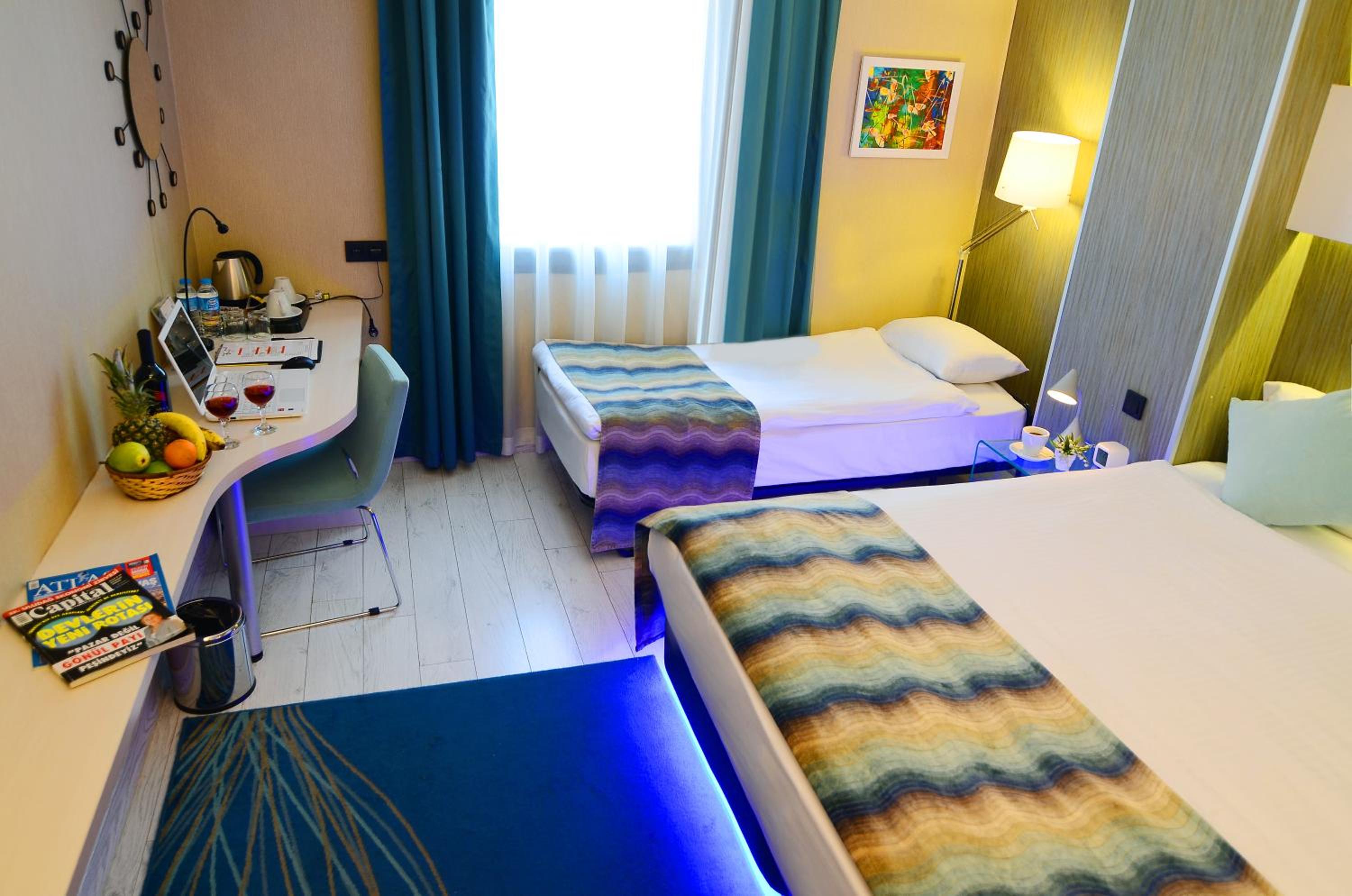Standard Double Room with Extra Bed photo 3