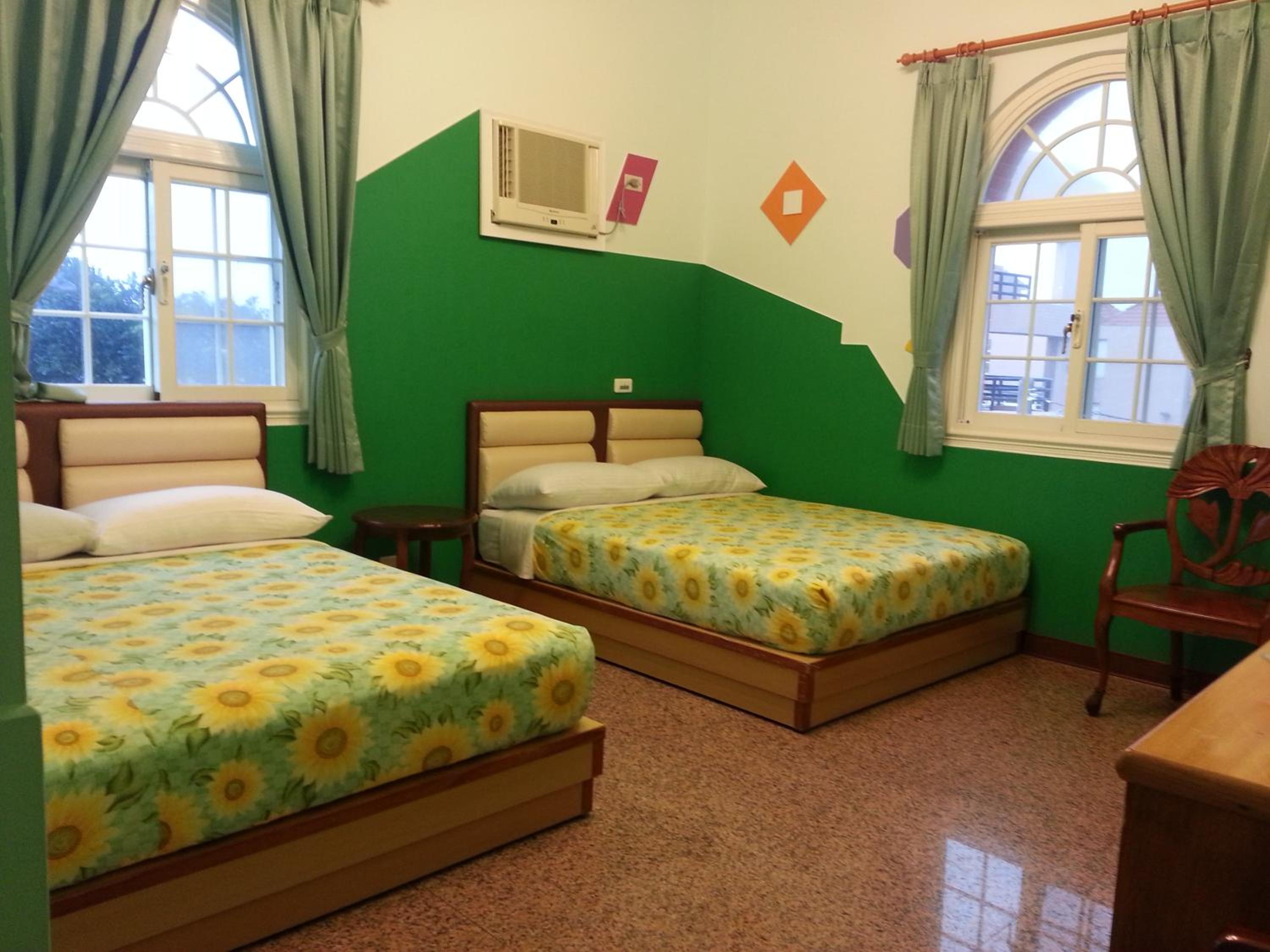 Standard Quadruple Room photo 2