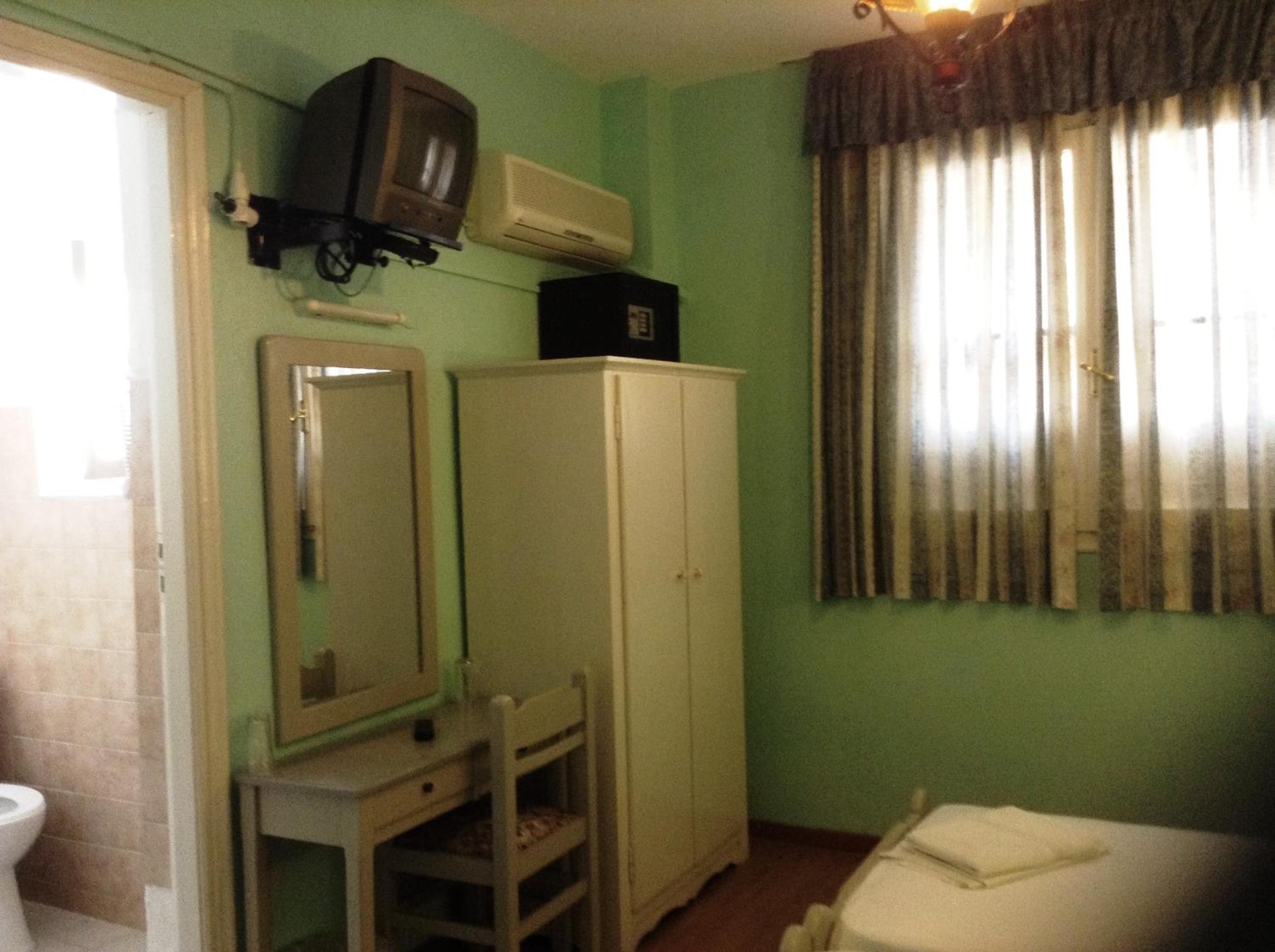 Double Room - Ground Floor without View photo 1