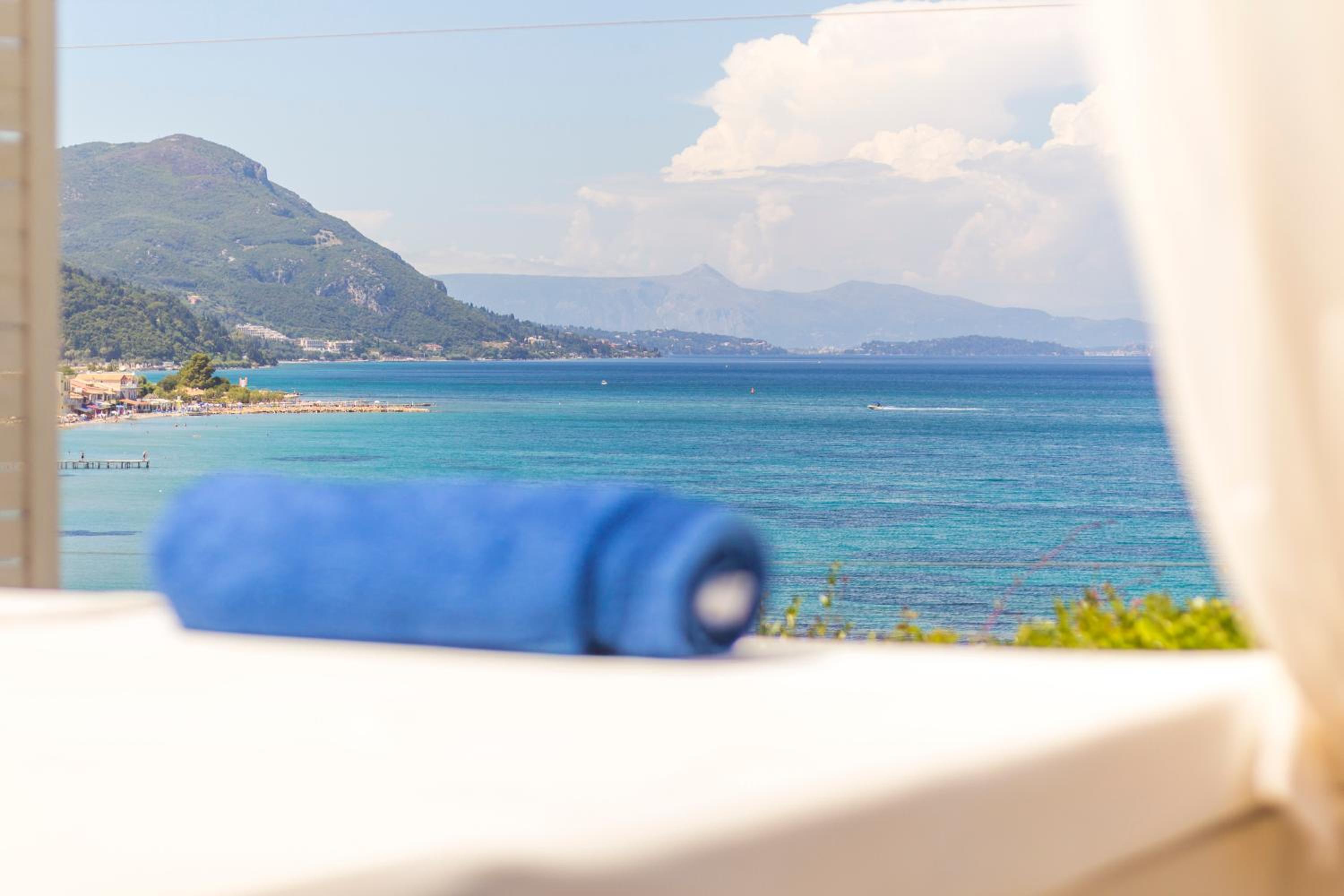 Villa Sea View with Private Heated Pool and Hot Tub photo 2