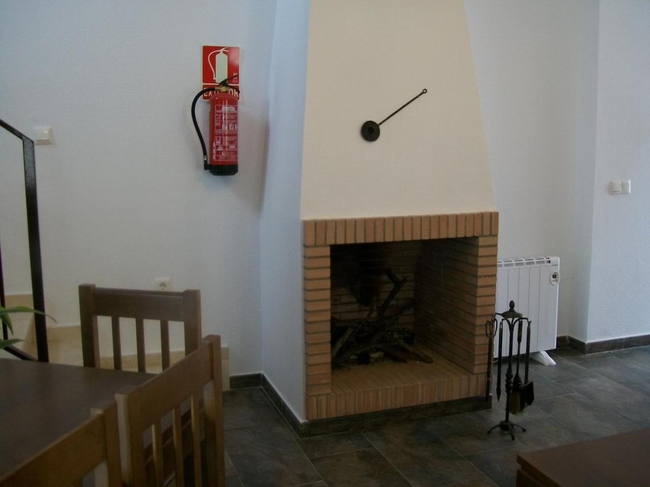 Three-Bedroom Villa (8 Adults) - Photo 5