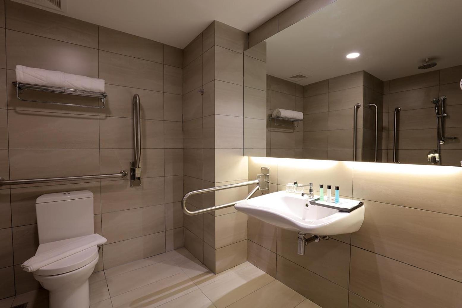 Silver Suite