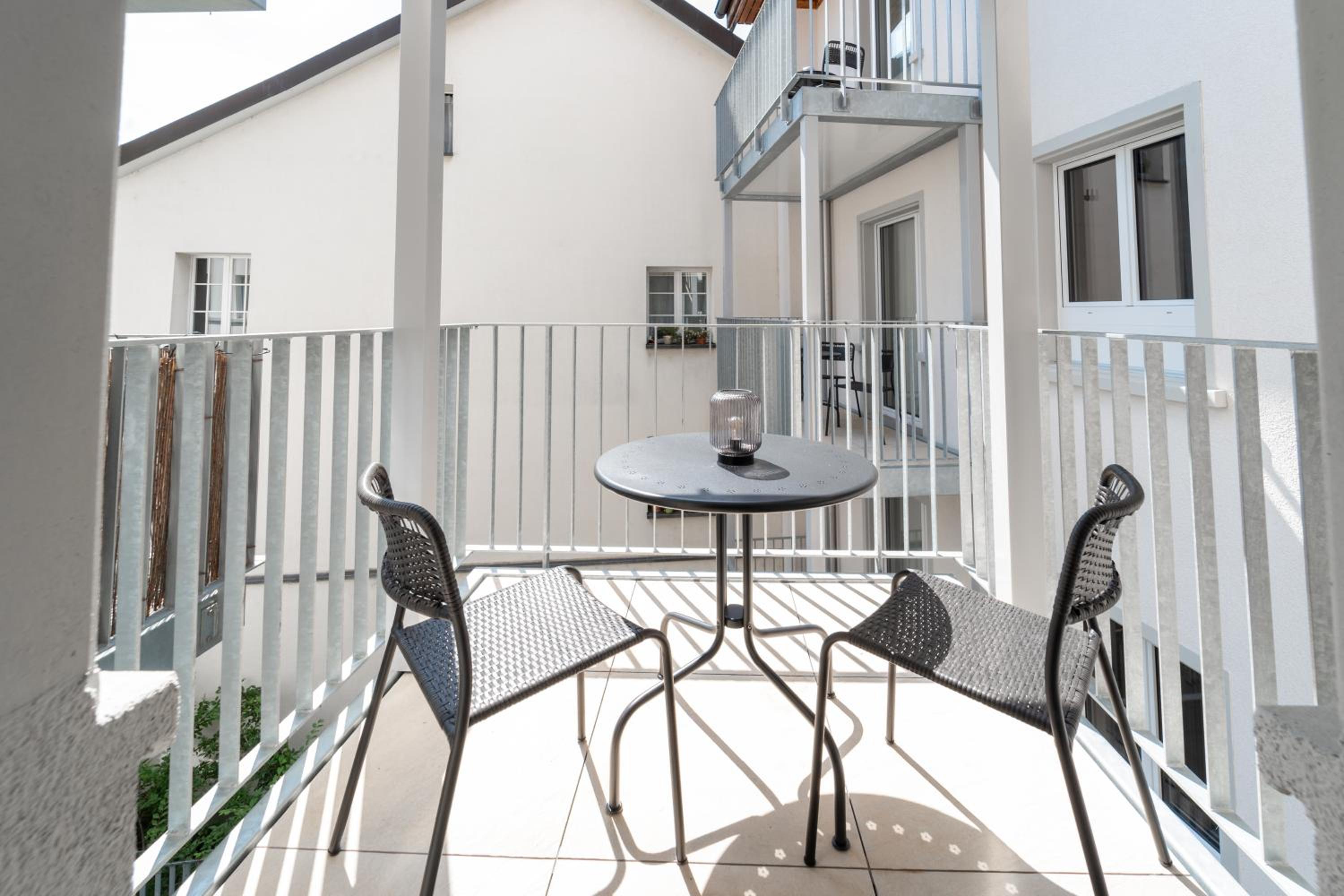 One-Bedroom Apartment with Balcony photo 1
