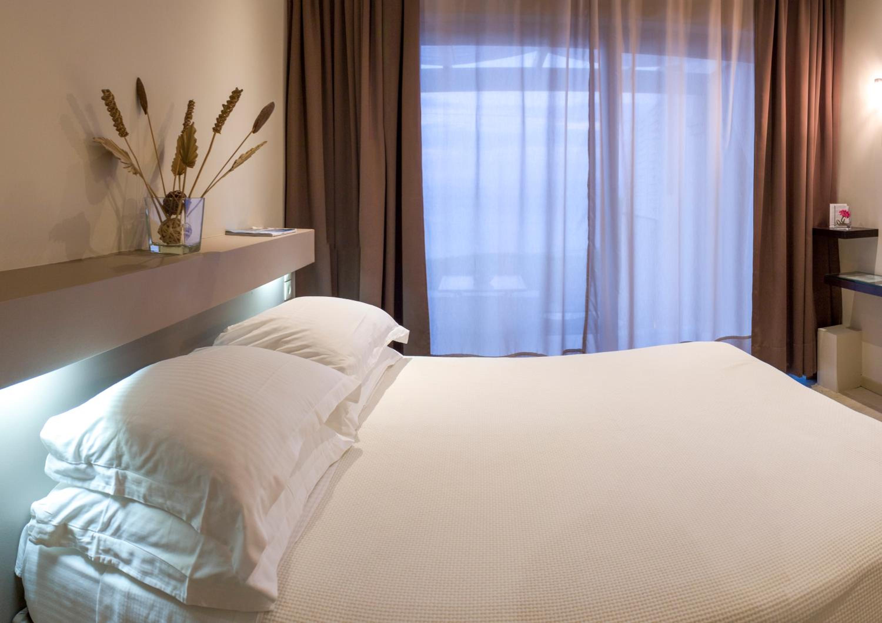 Premium Studio Sea View with Private Hot Tub