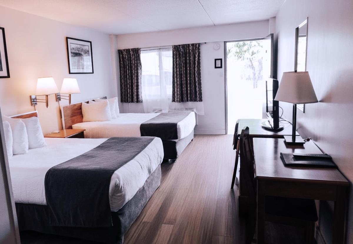 Double Room with Two Double Beds