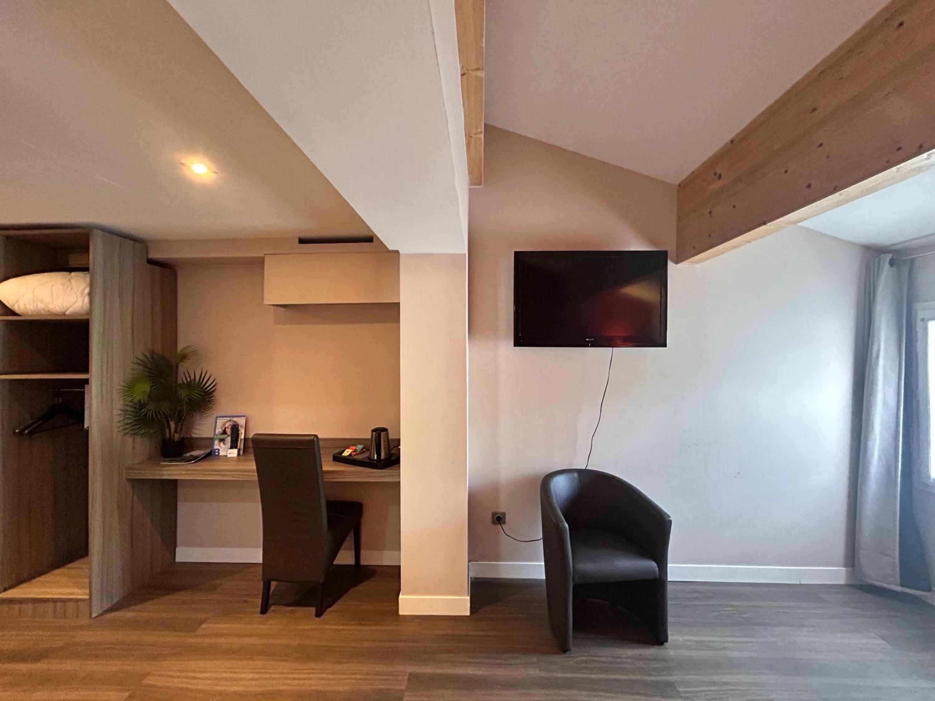 Superior Double Room - Photo 4