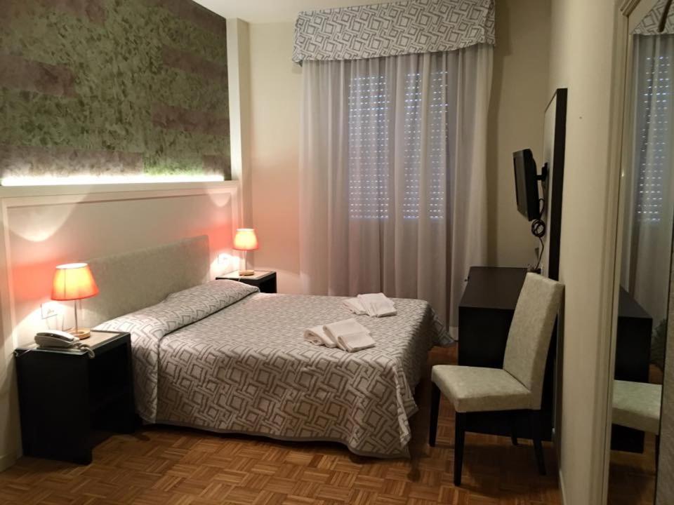 Double Room - Photo 1