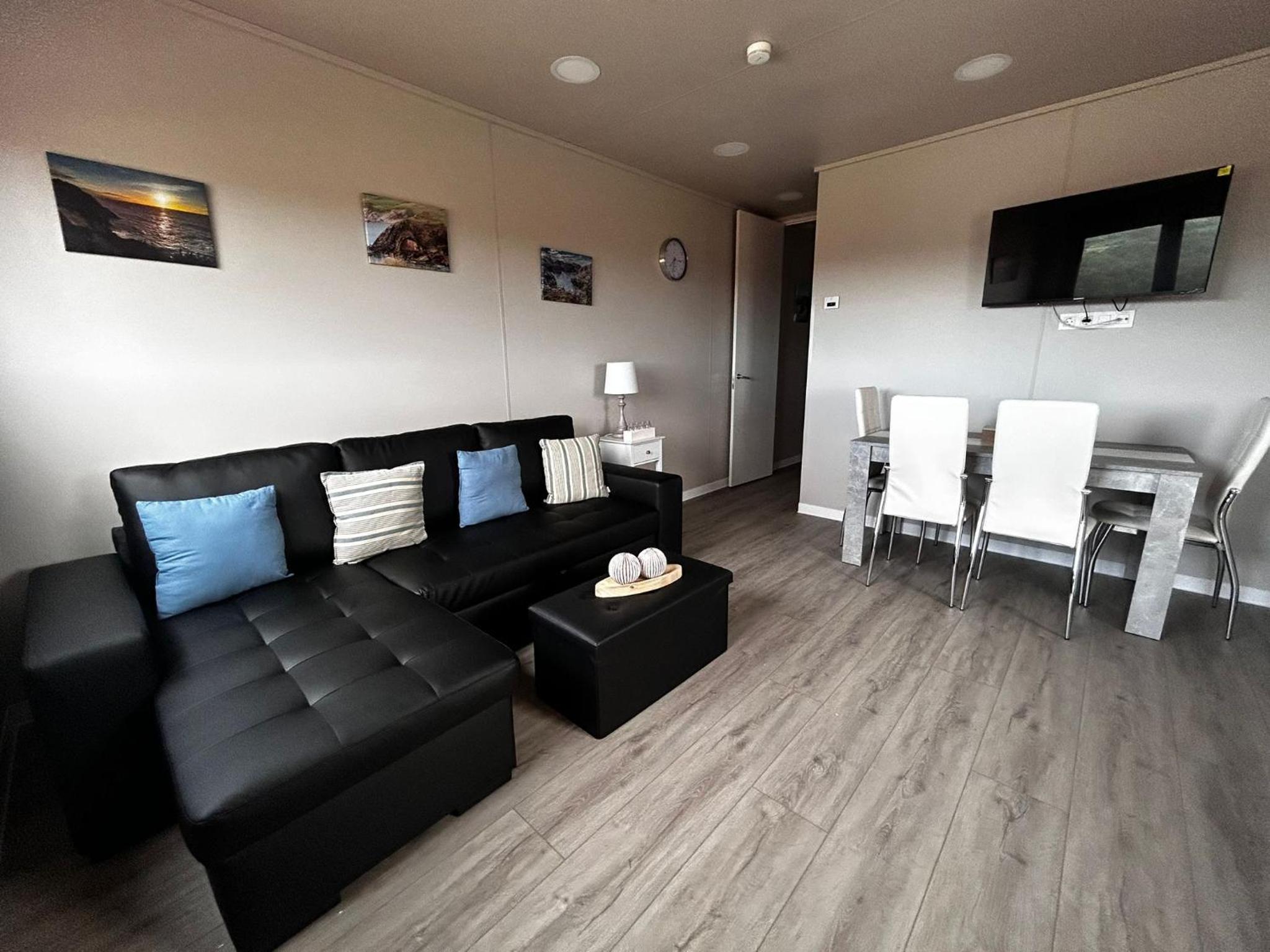 Two-Bedroom Deluxe Apartment